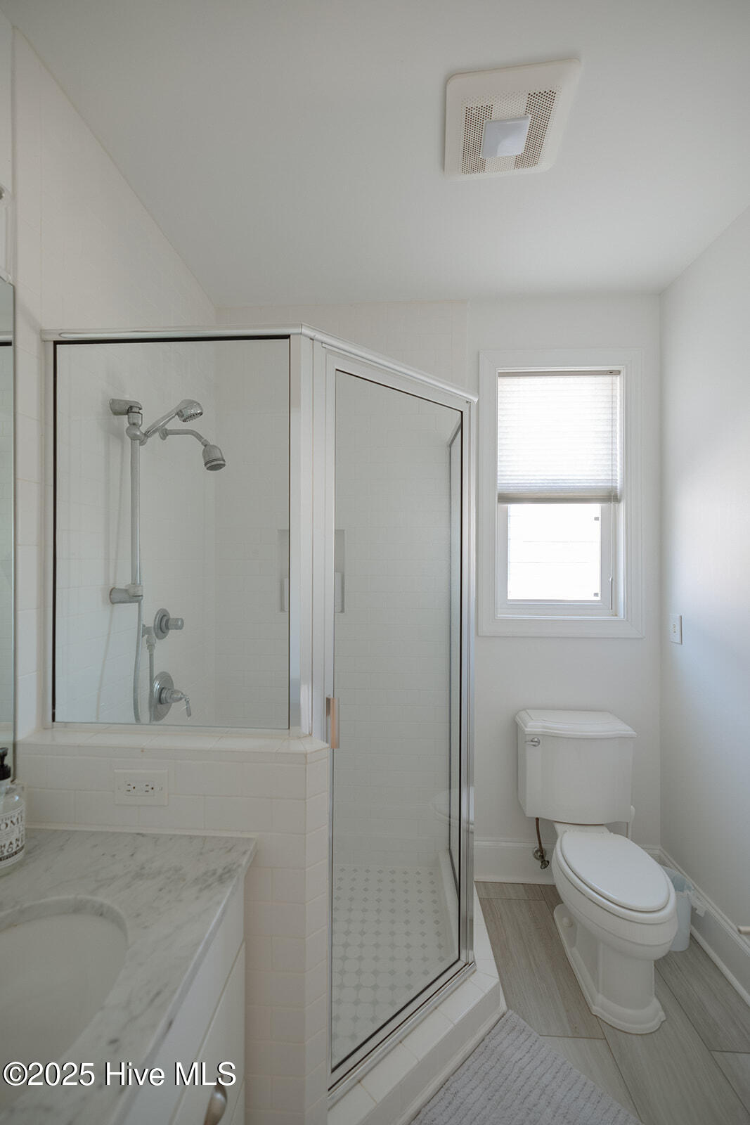 100536787 | Photo 32