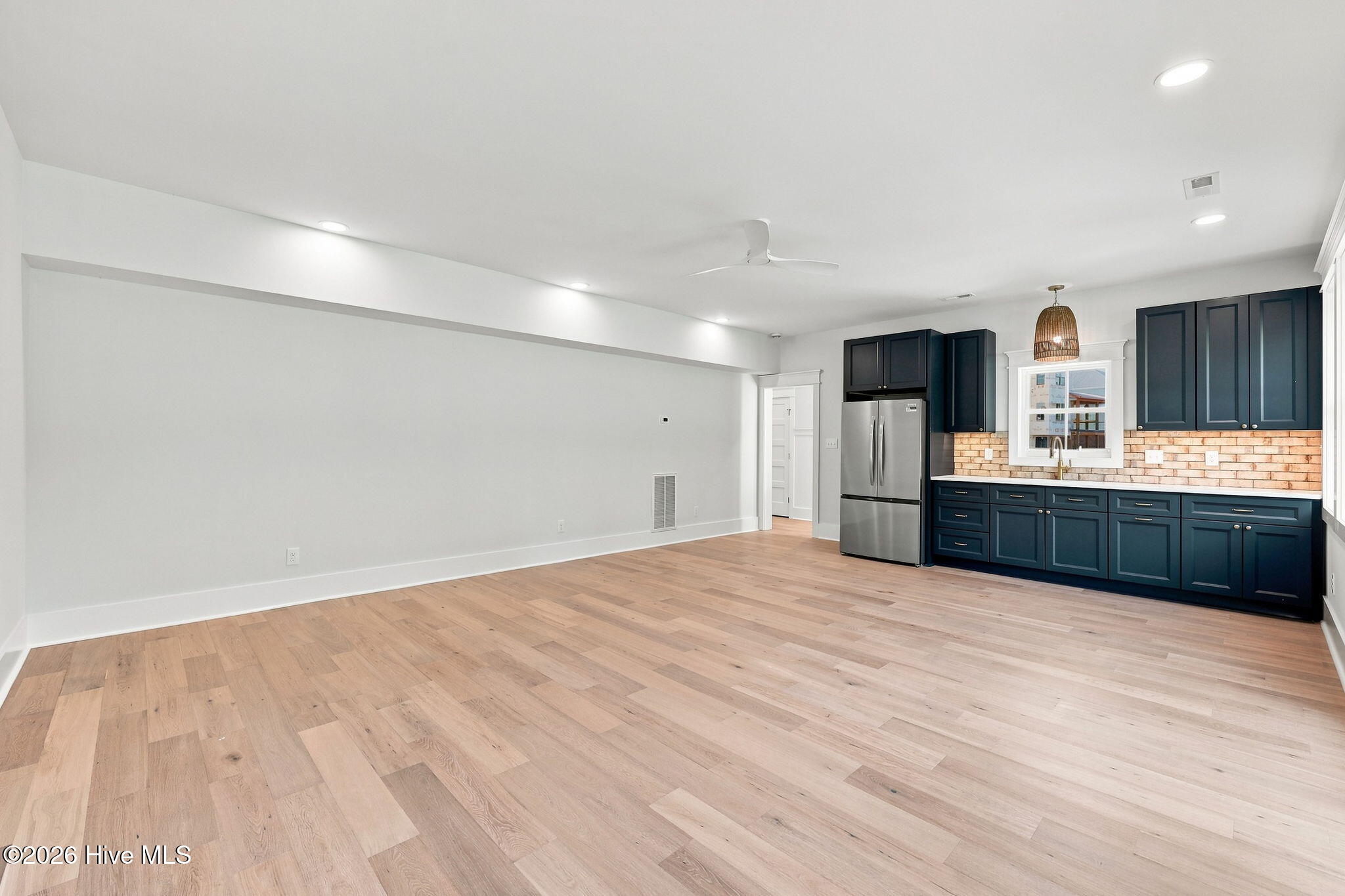 244 Colleton Square,Newport