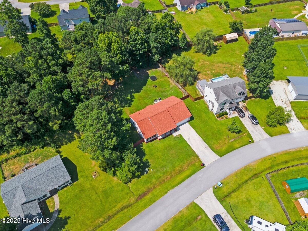 100534890 | Photo 23