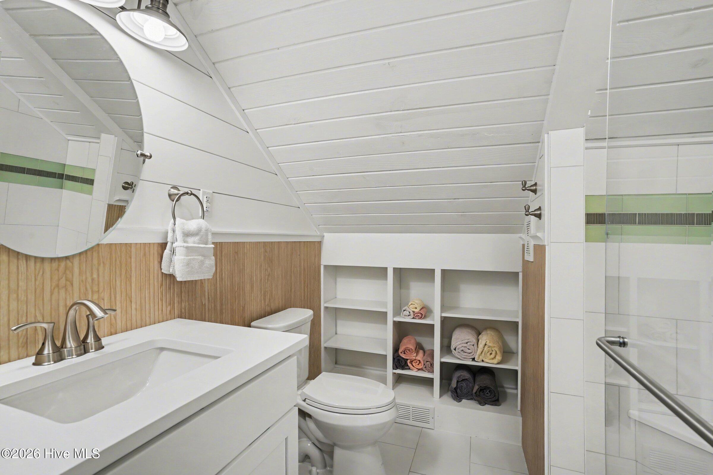 100561753 | Photo 29