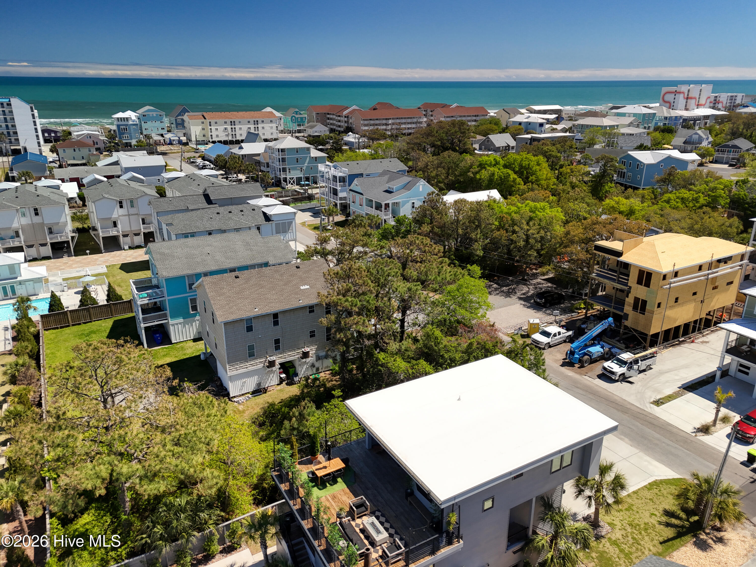 100567772 | Photo 18