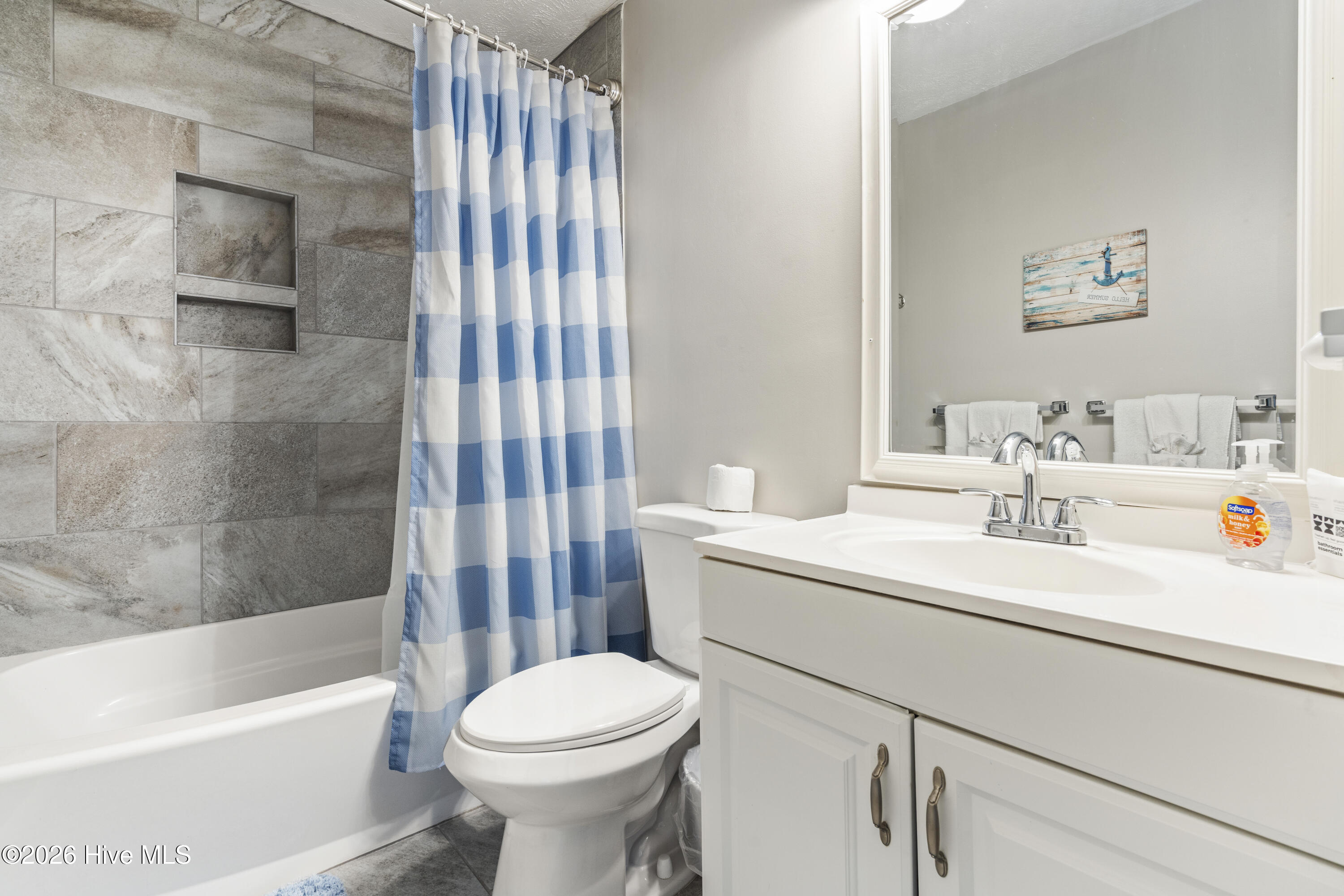 100552987 | Photo 20