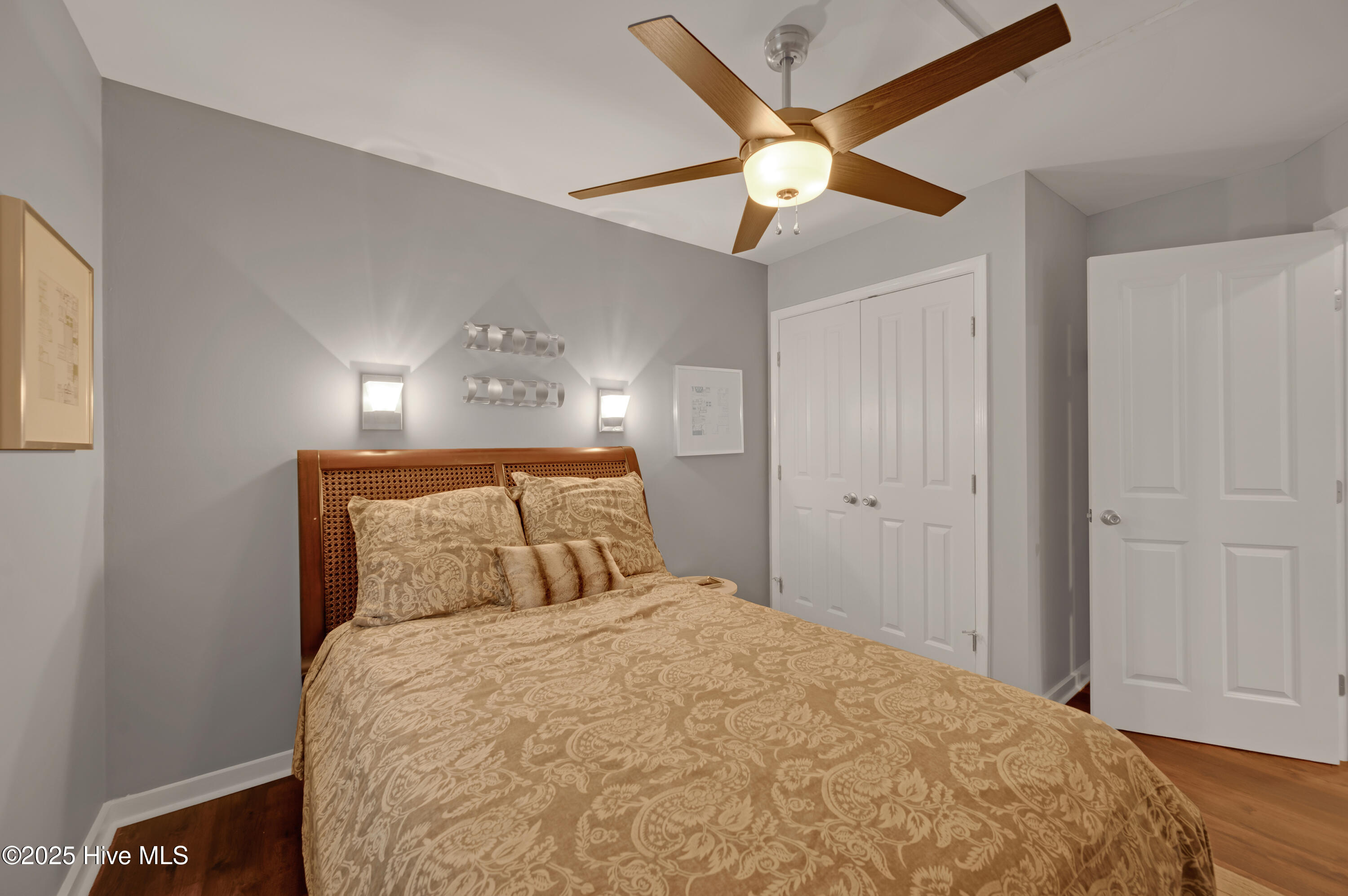 100498545 | Photo 46