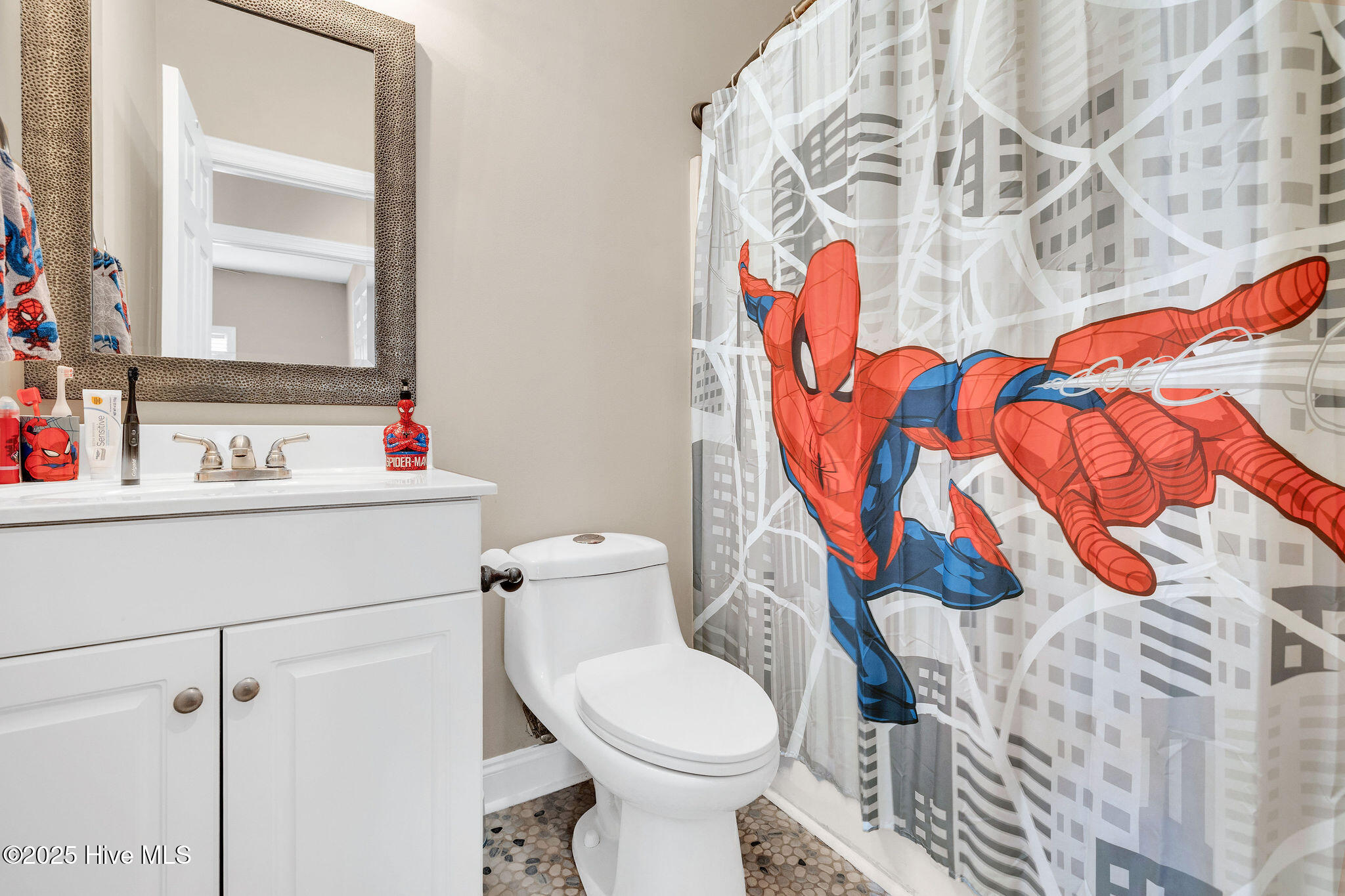 100522781 | Photo 21