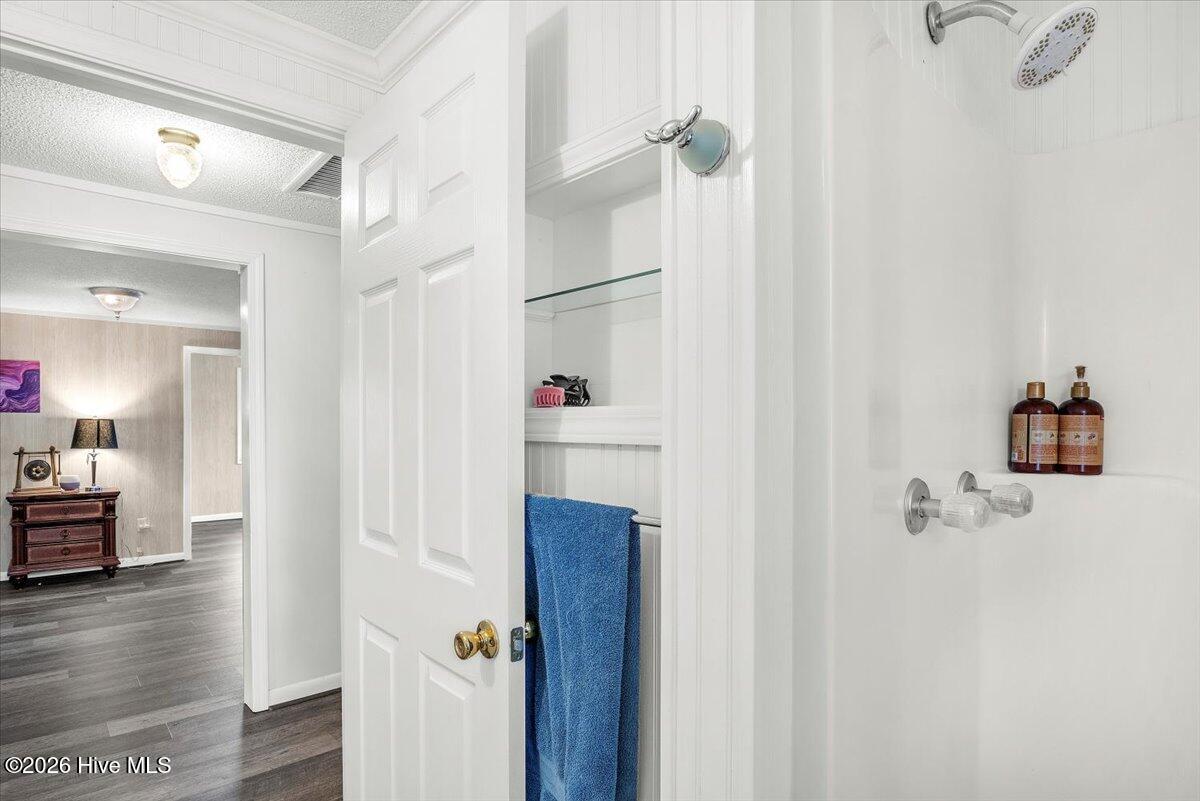 100551922 | Photo 23