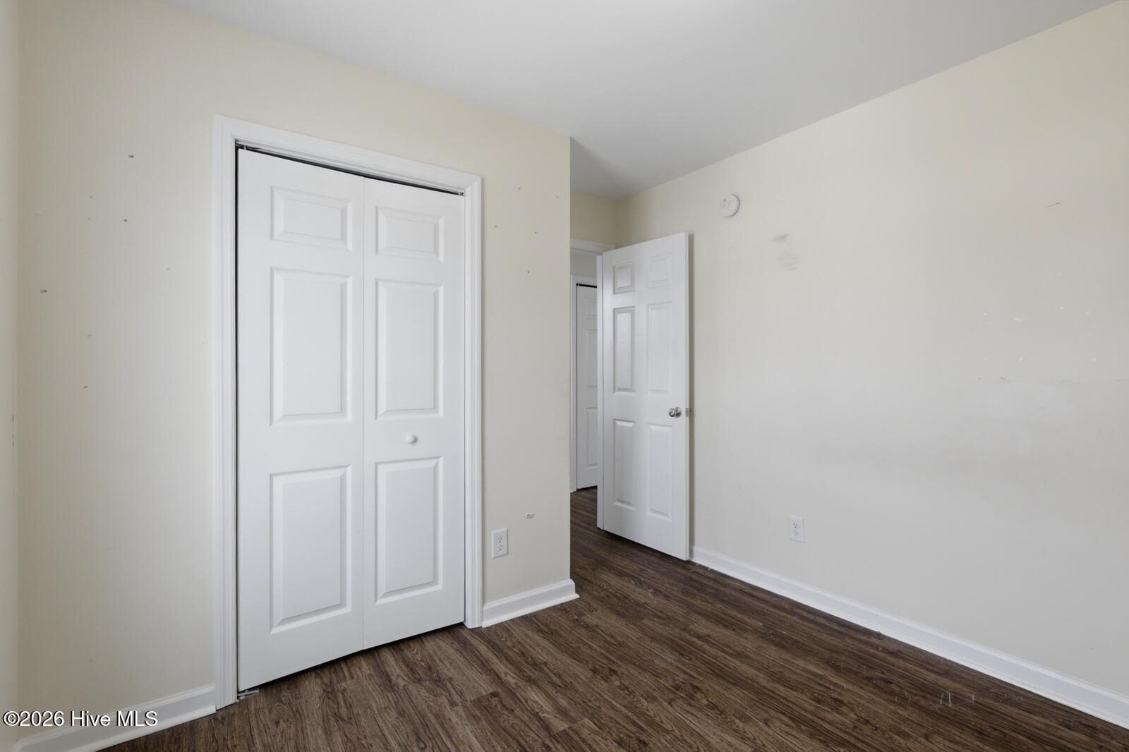 100564423 | Photo 24