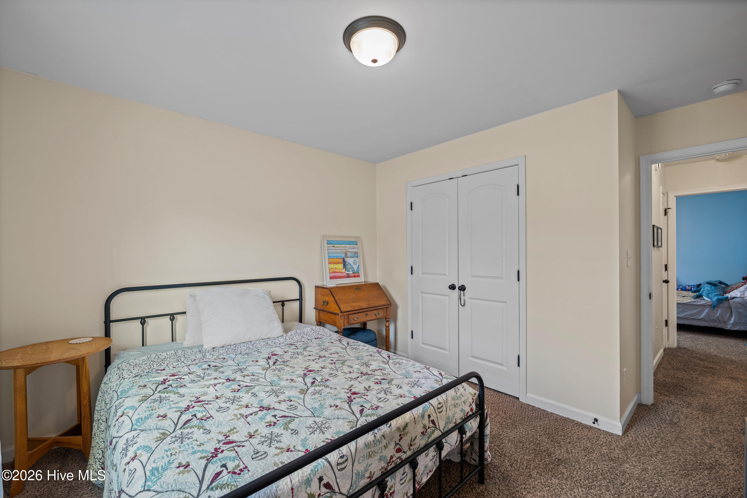 100550878 | Photo 27