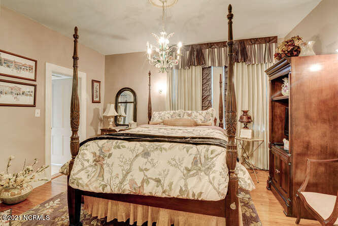 100316615 | Photo 32