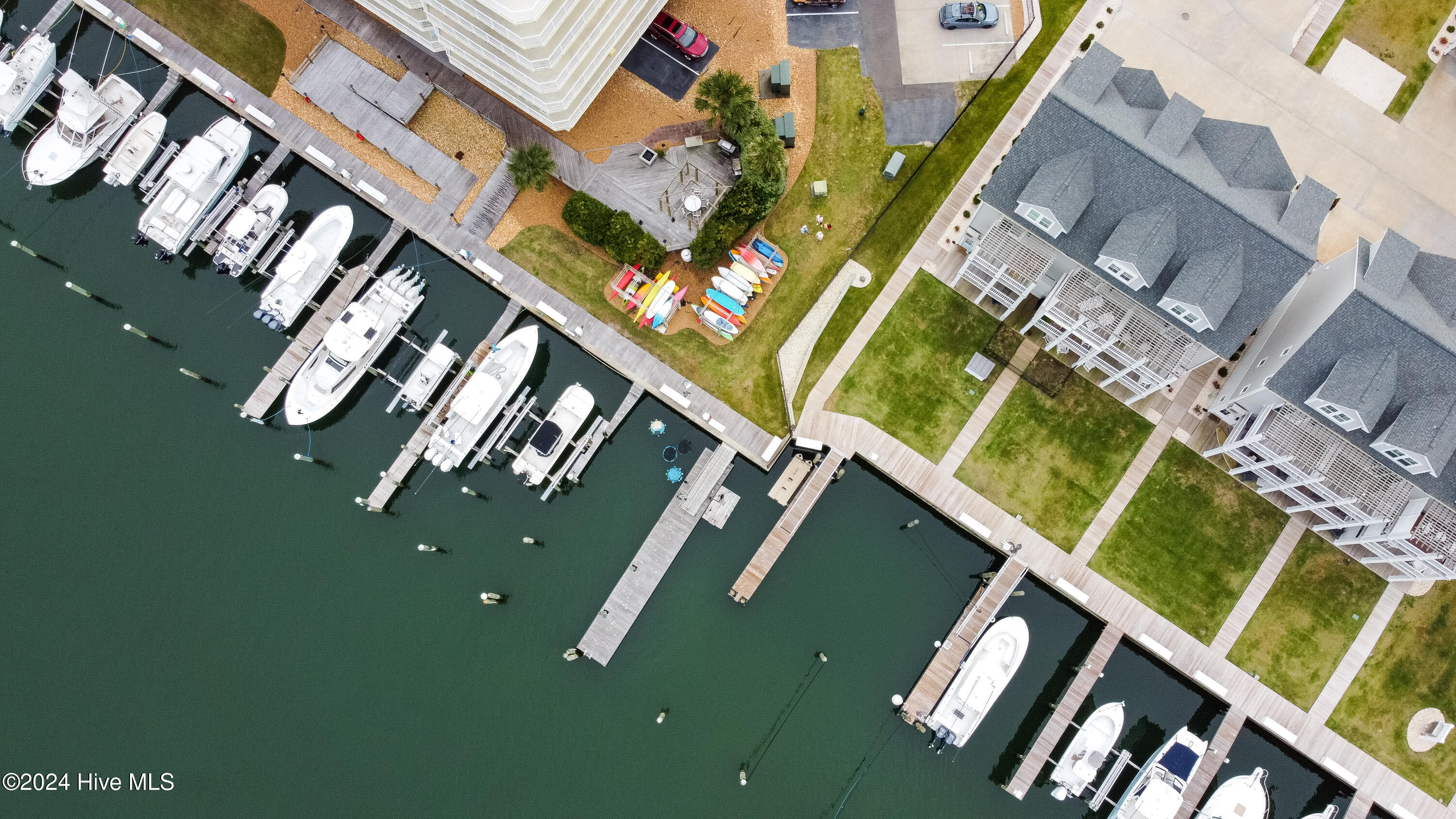 100 Olde Towne Yacht Club 