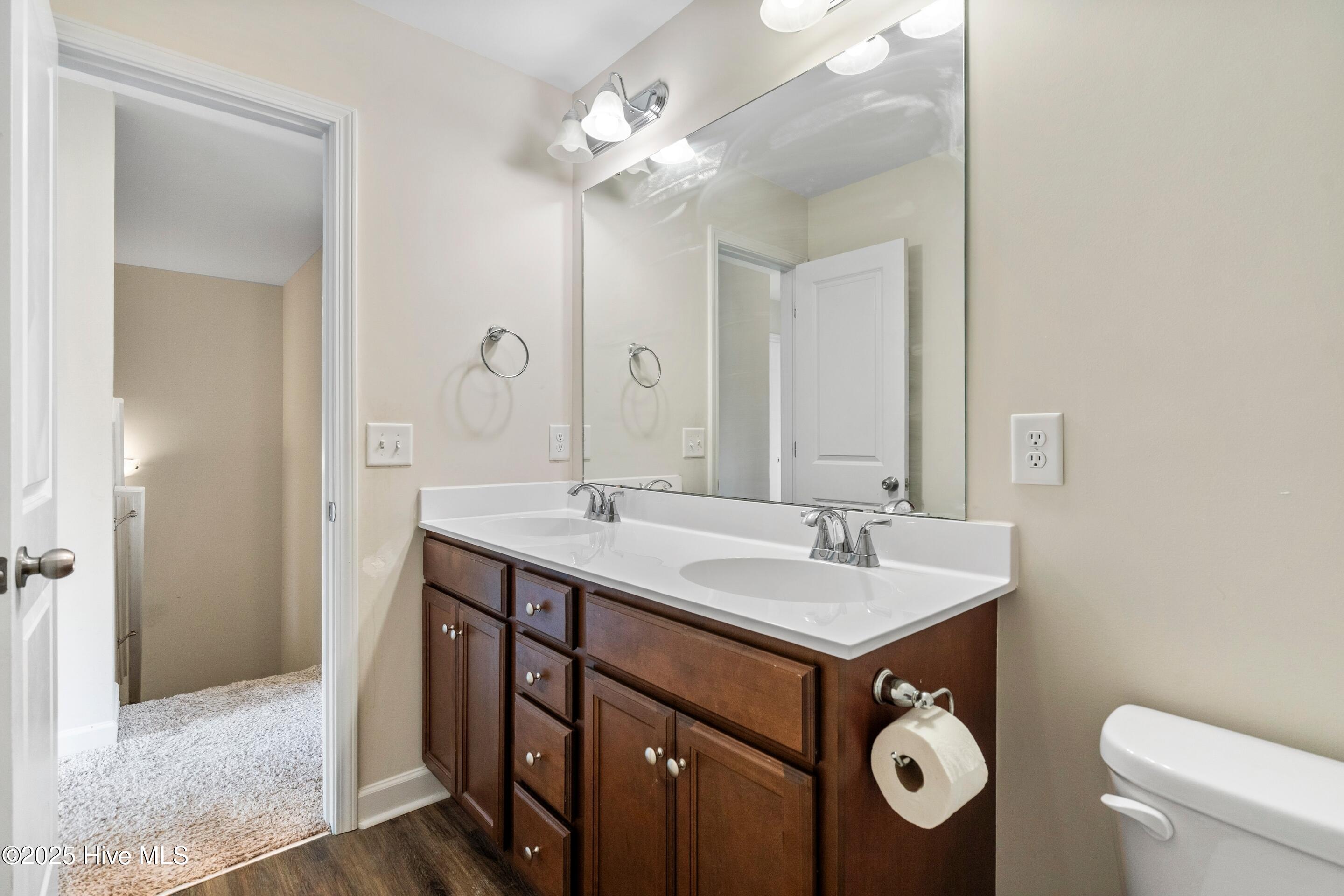 100530674 | Photo 33