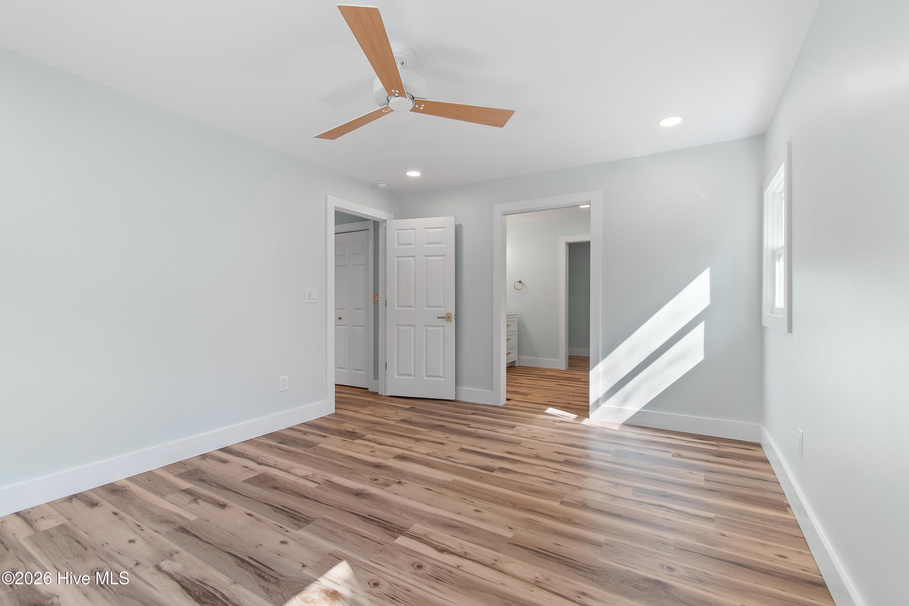 100564131 | Photo 20