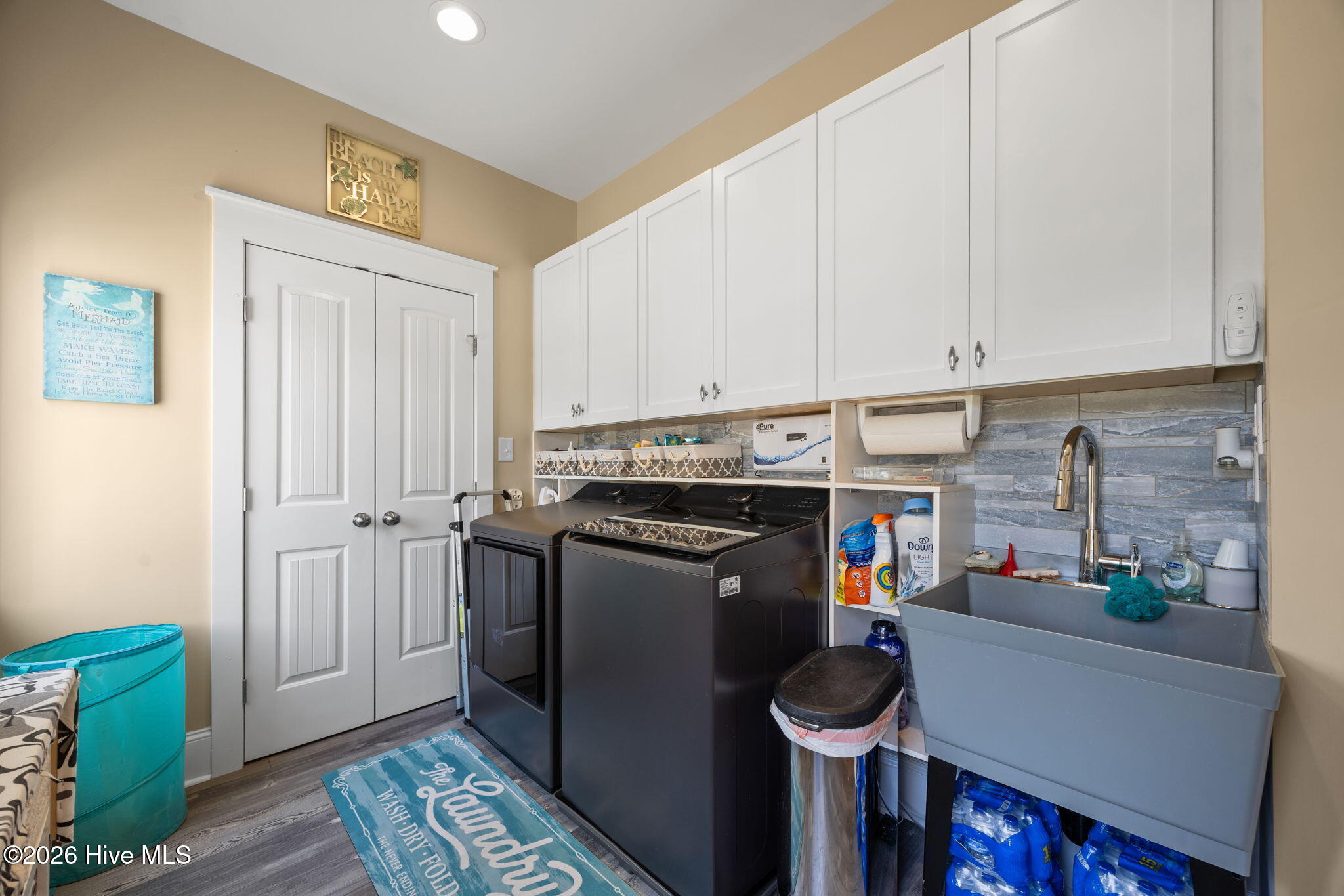 100567463 | Photo 55