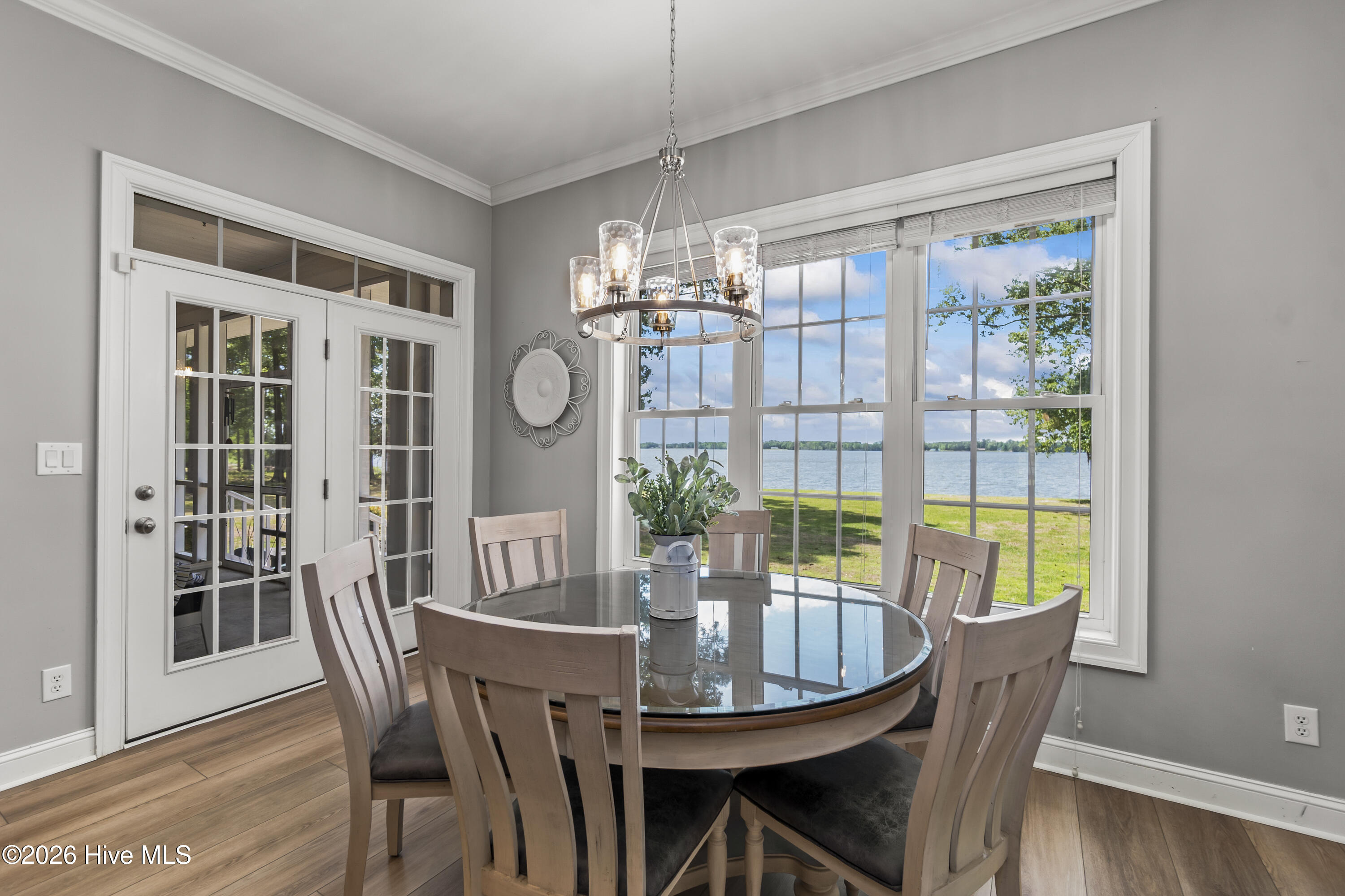 breakfast nook