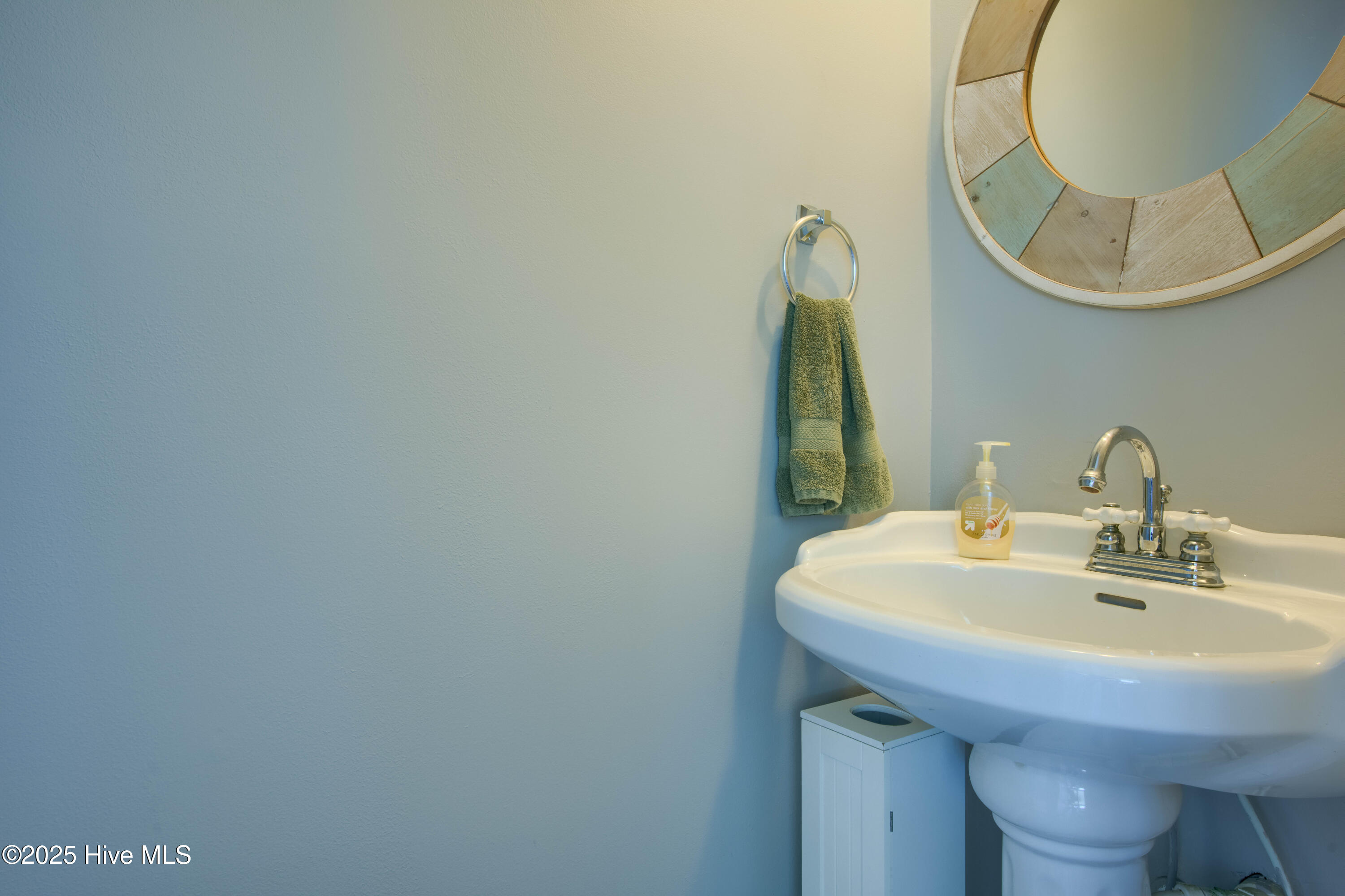 100517533 | Photo 33