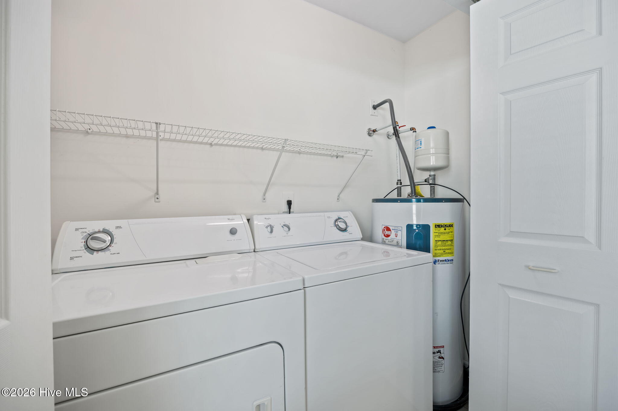 100560523 | Photo 31