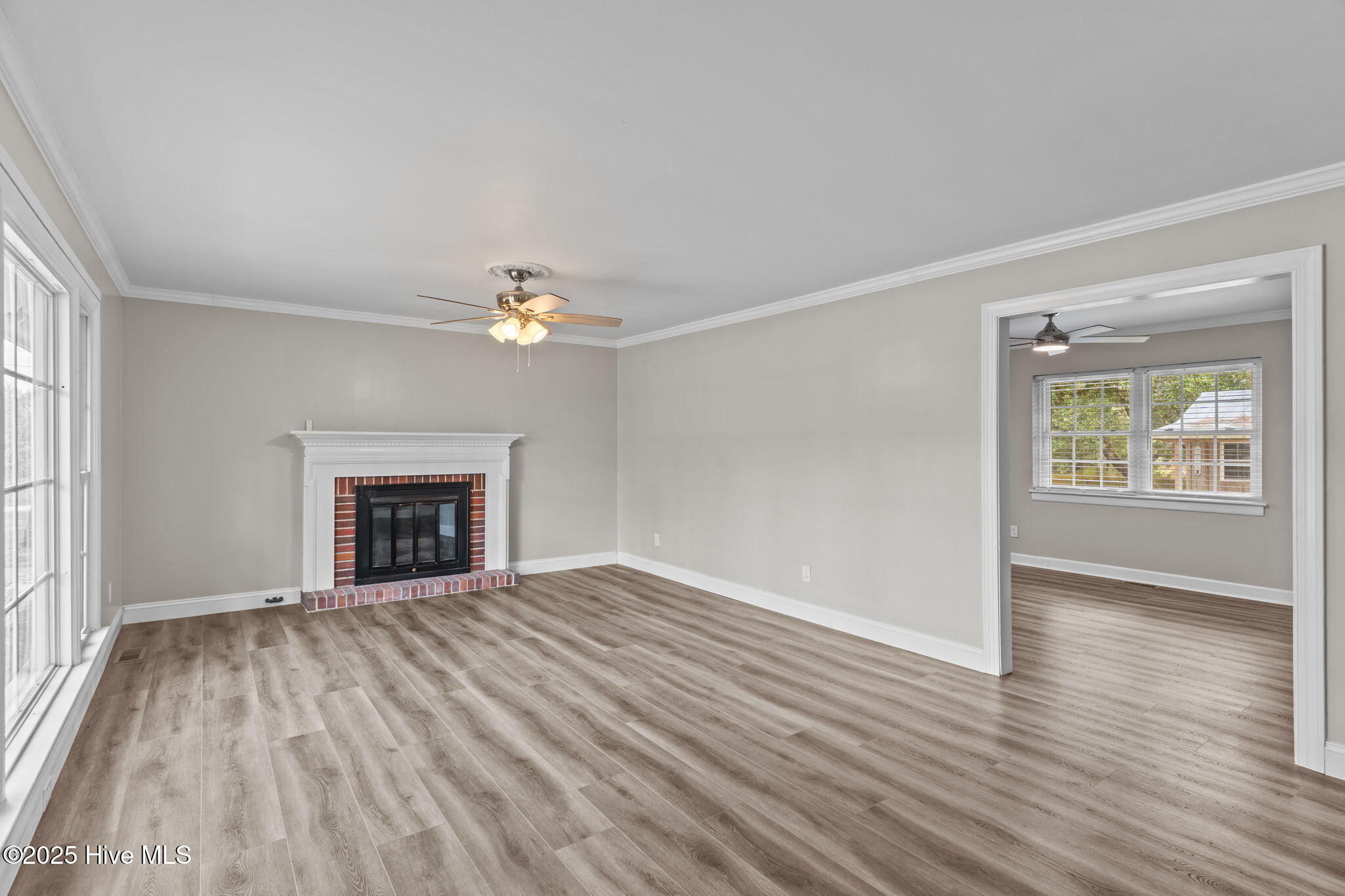 100529957 | Photo 28