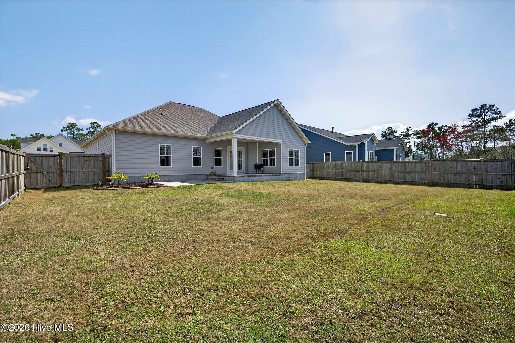 100563102 | Photo 36