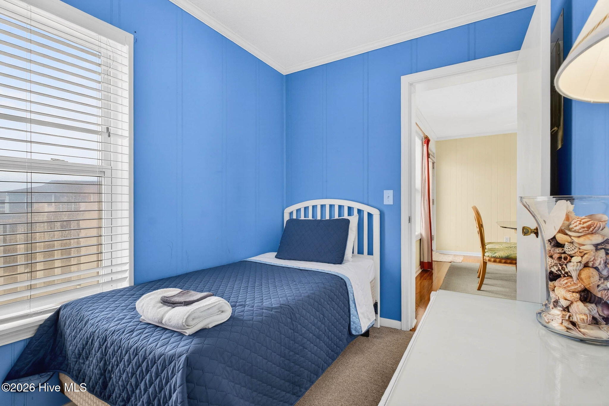 100568537 | Photo 19