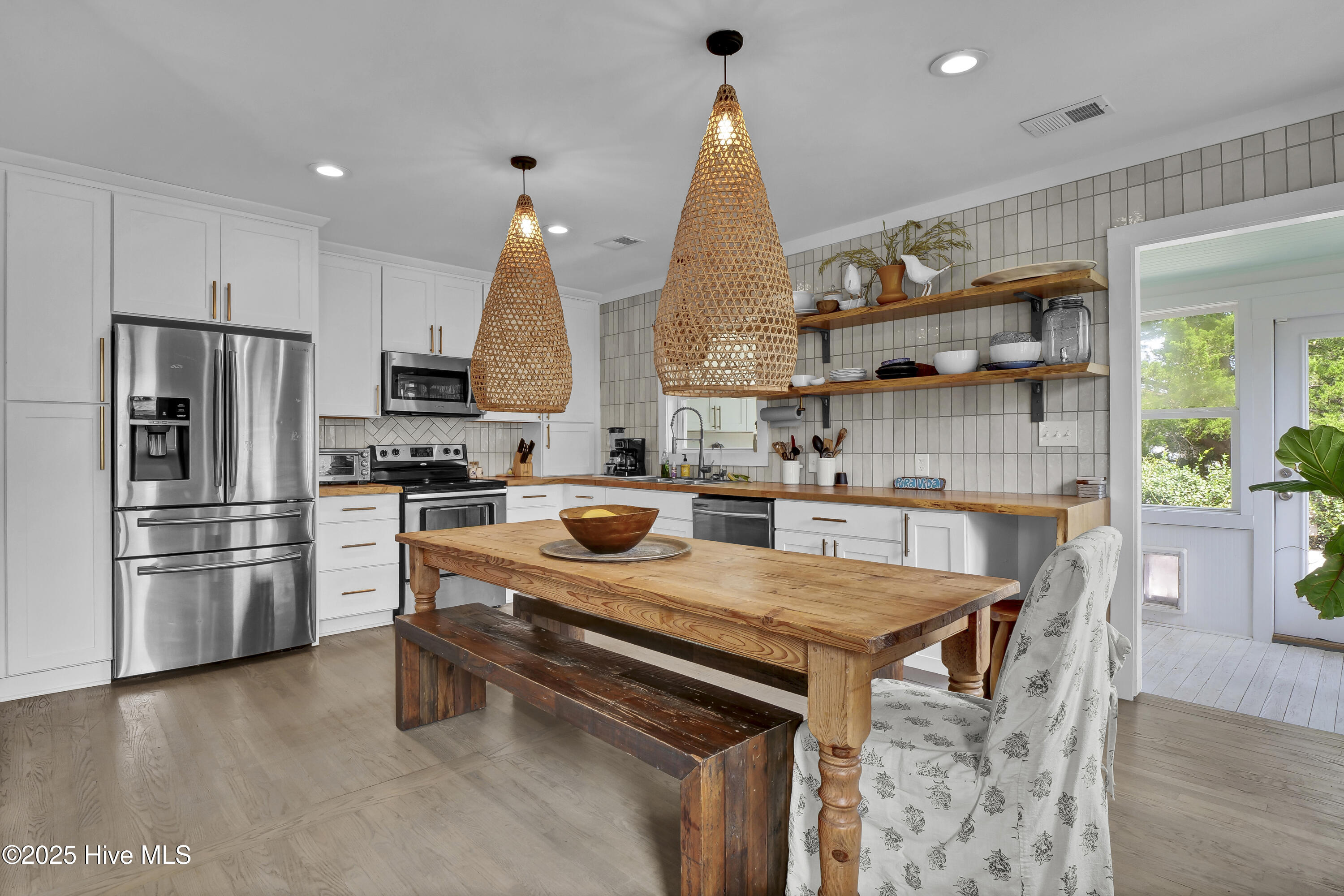 100524667 | Photo 13