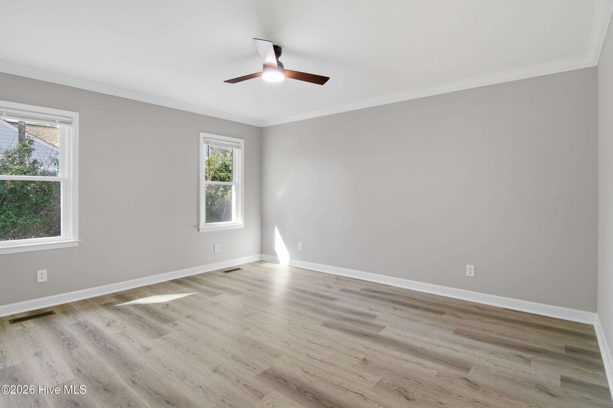 100553868 | Photo 40