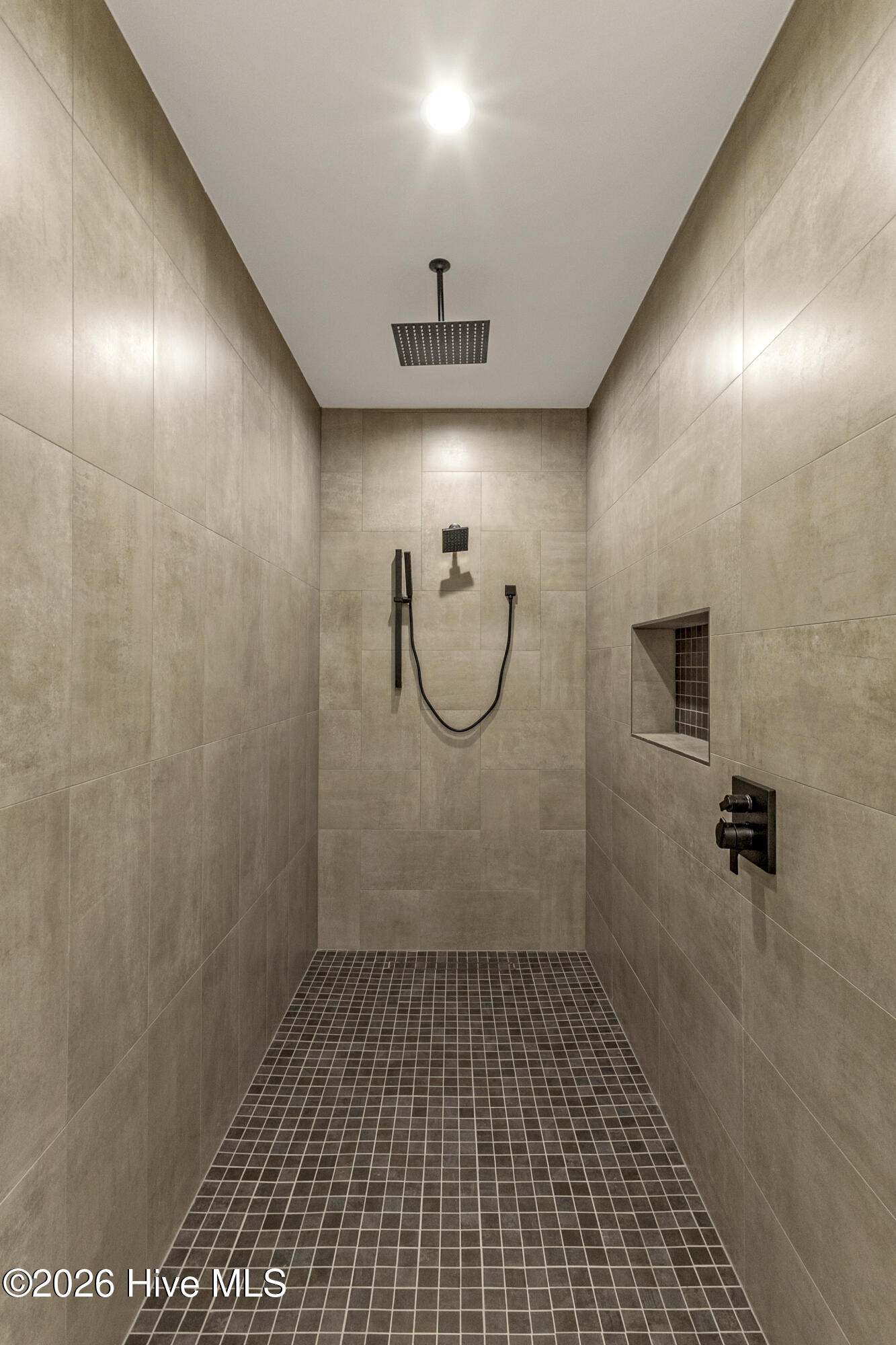 100551953 | Photo 57