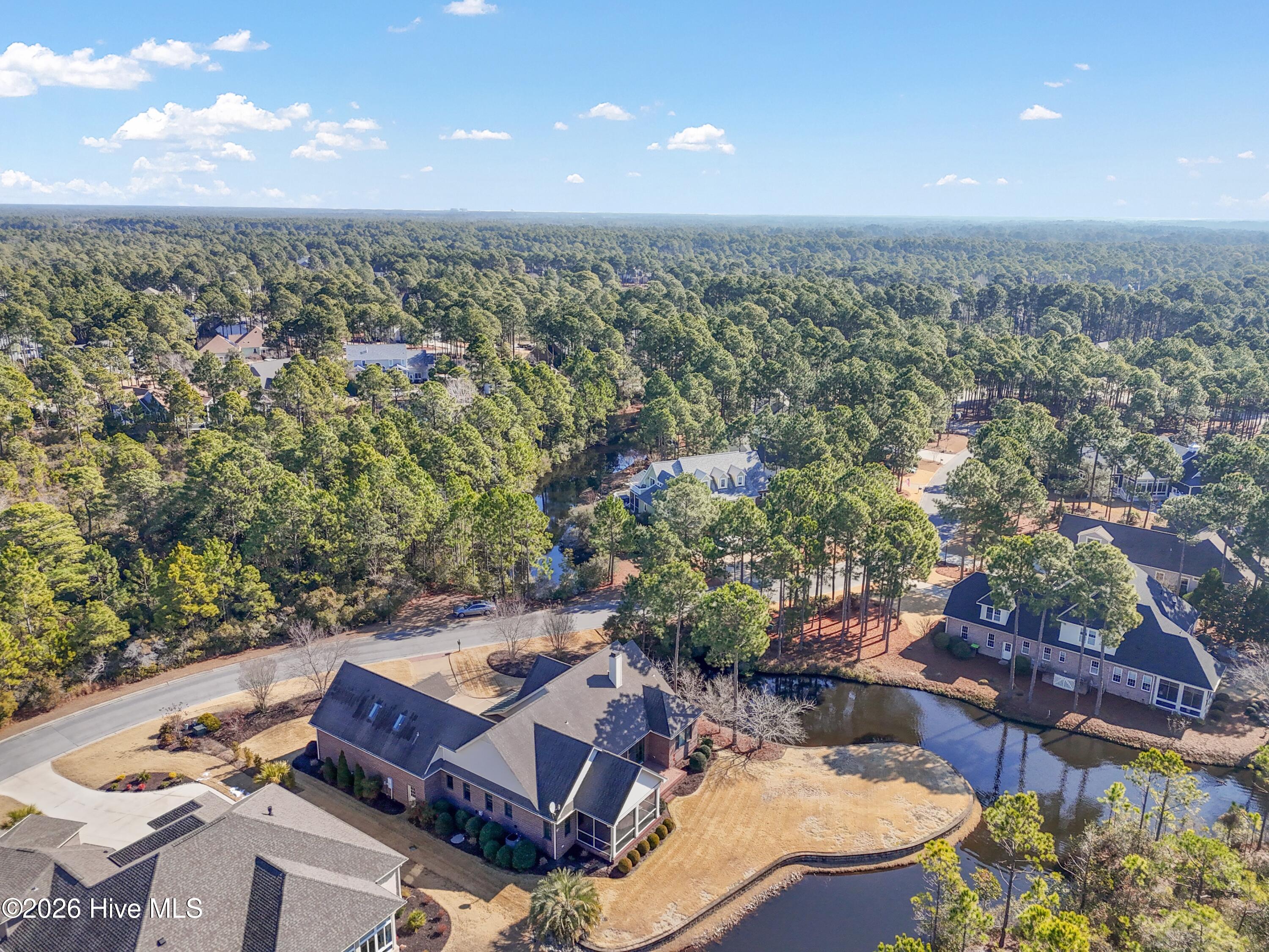 100553270 | Photo 65