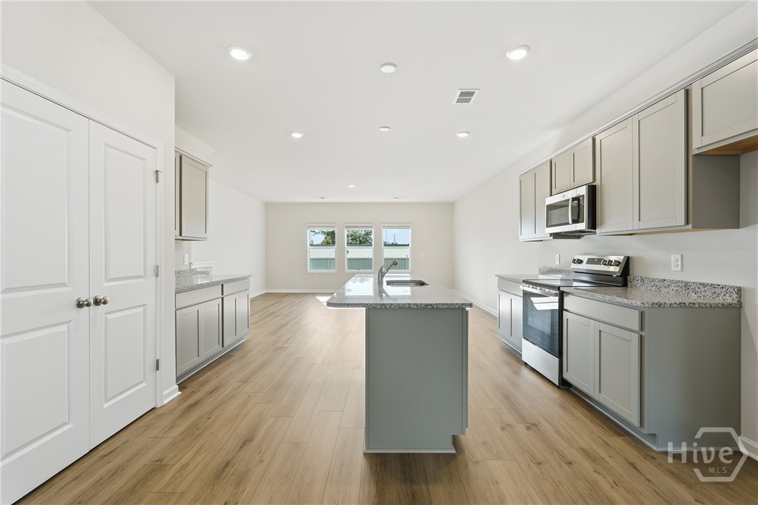 Homes for sale in Rincon, GA | 29 Towne Park Ct, Rincon, GA 31326 | MLS# SA329160