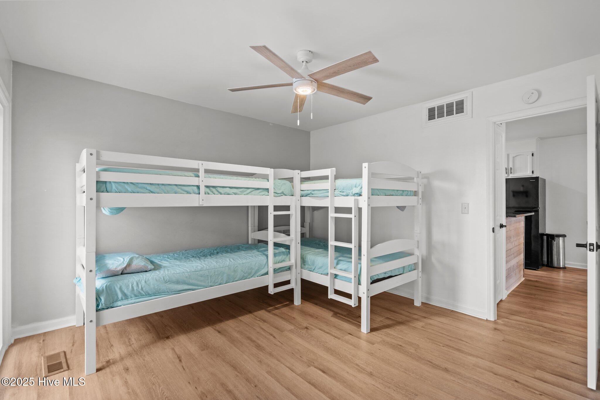 100509298 | Photo 28