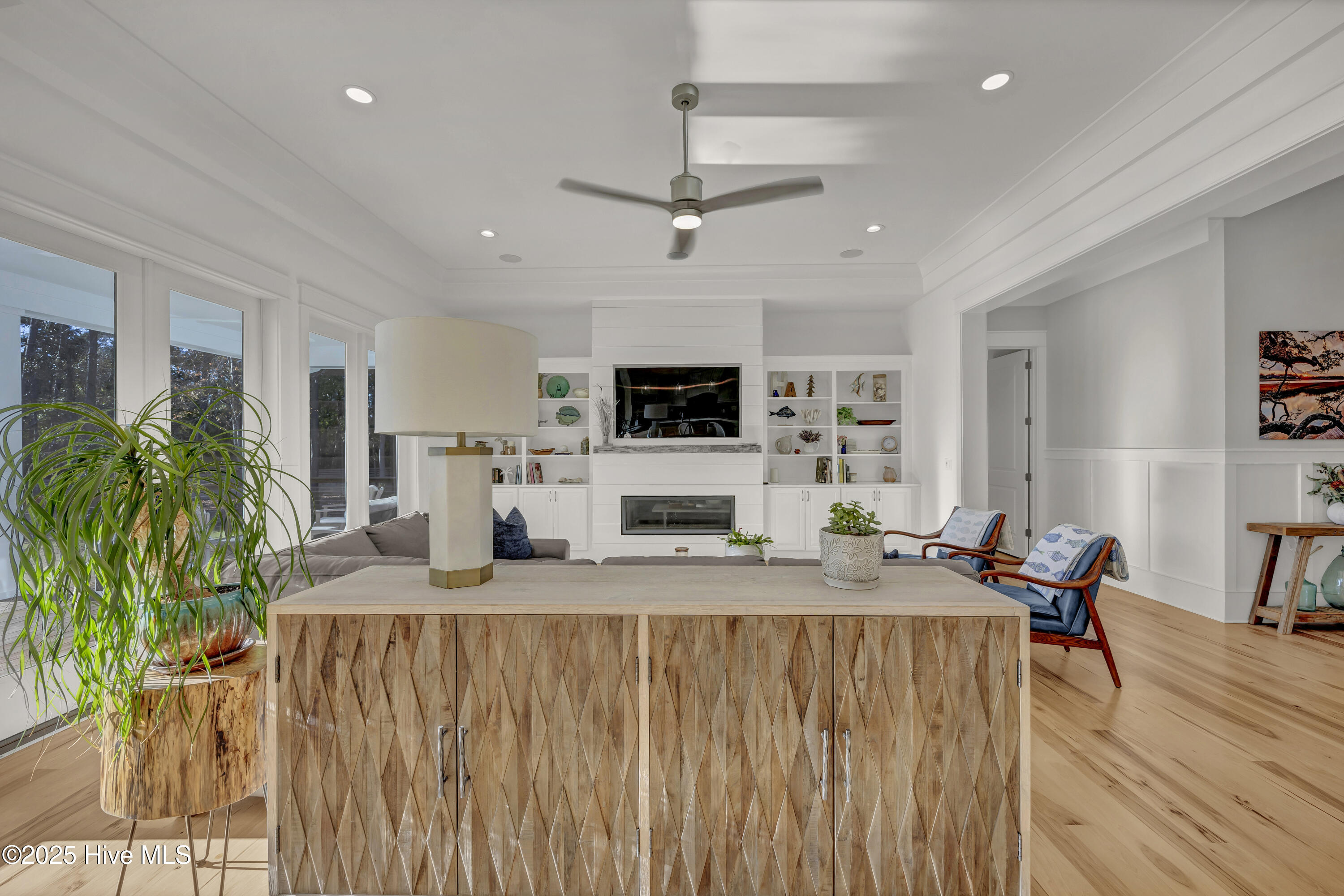 100543149 | Photo 19