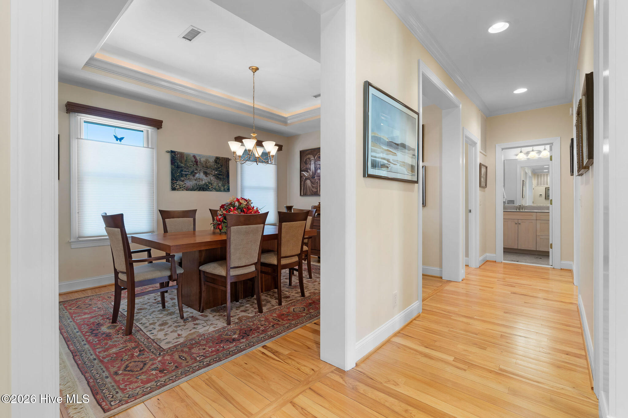 100548545 | Photo 39