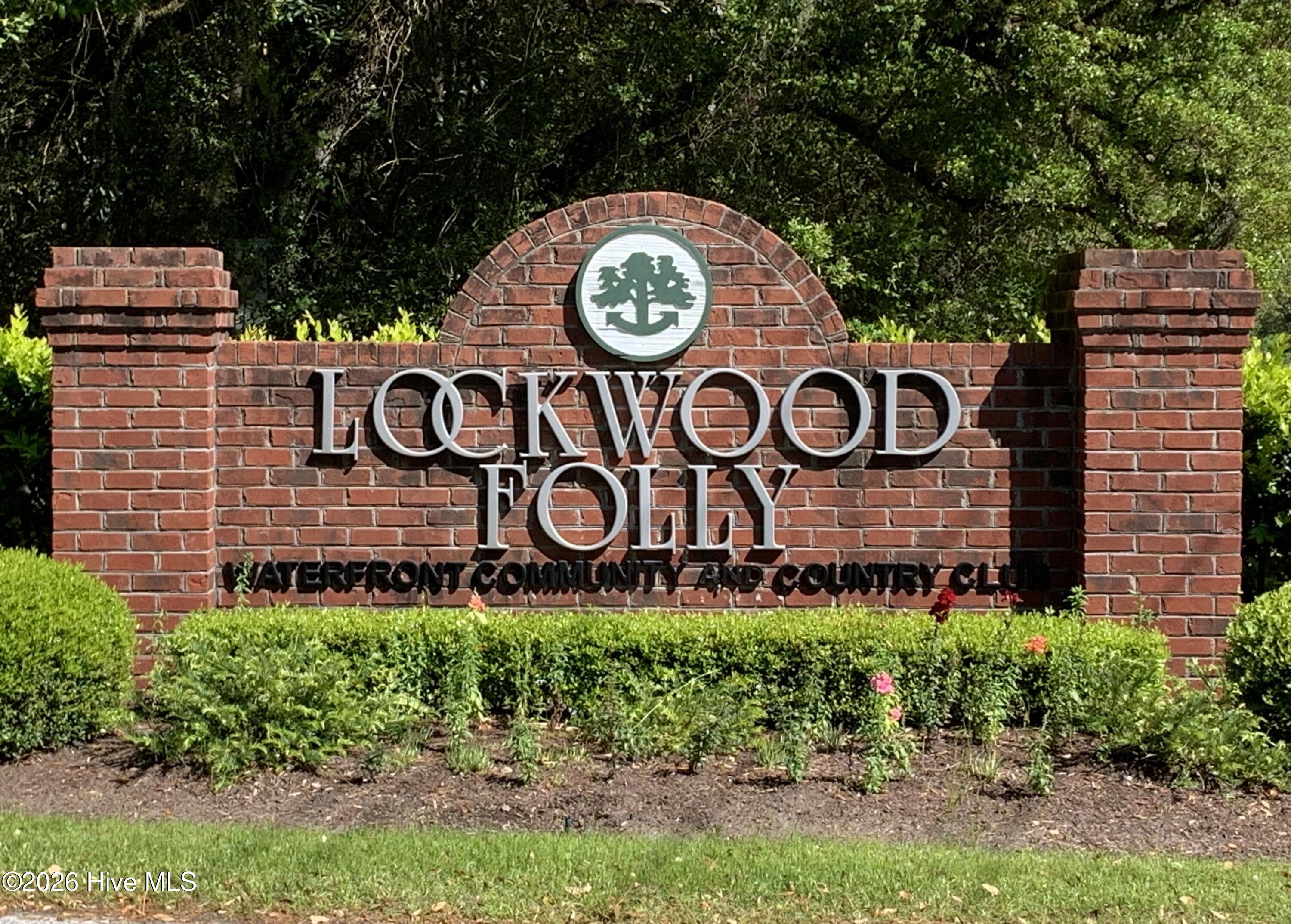 100567872 | Photo 51