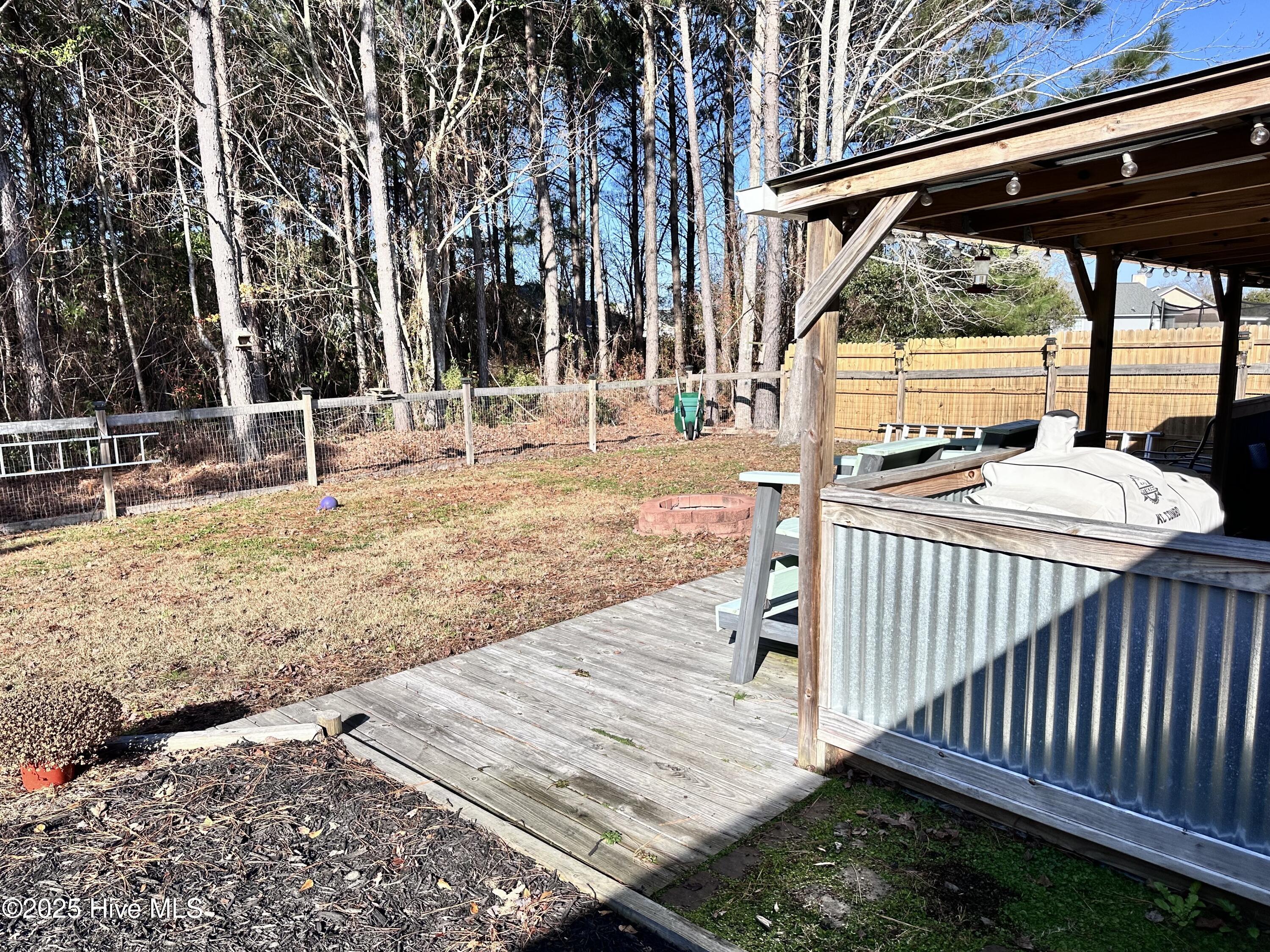 100546985 | Photo 37