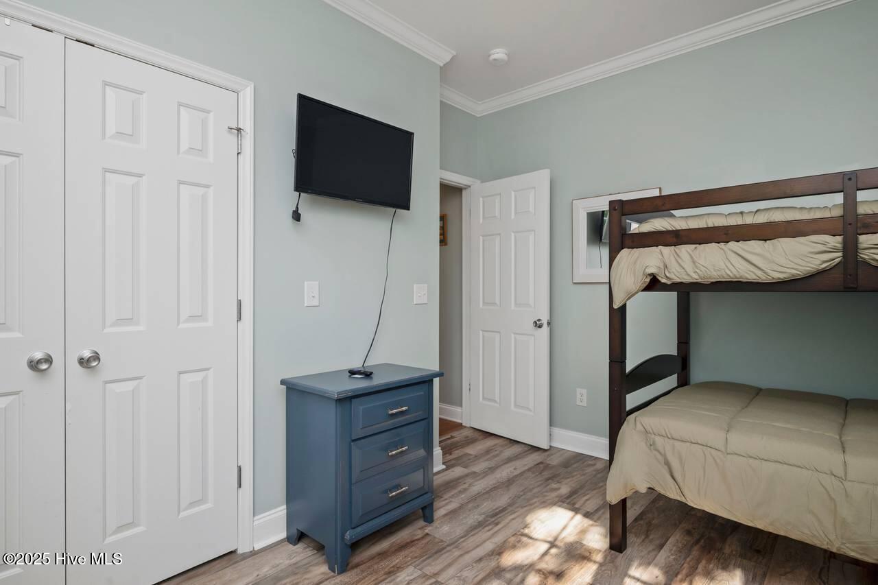 100541389 | Photo 33