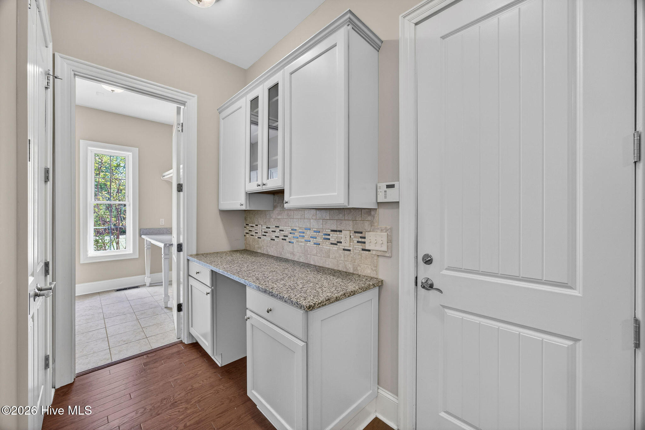 100566414 | Photo 47