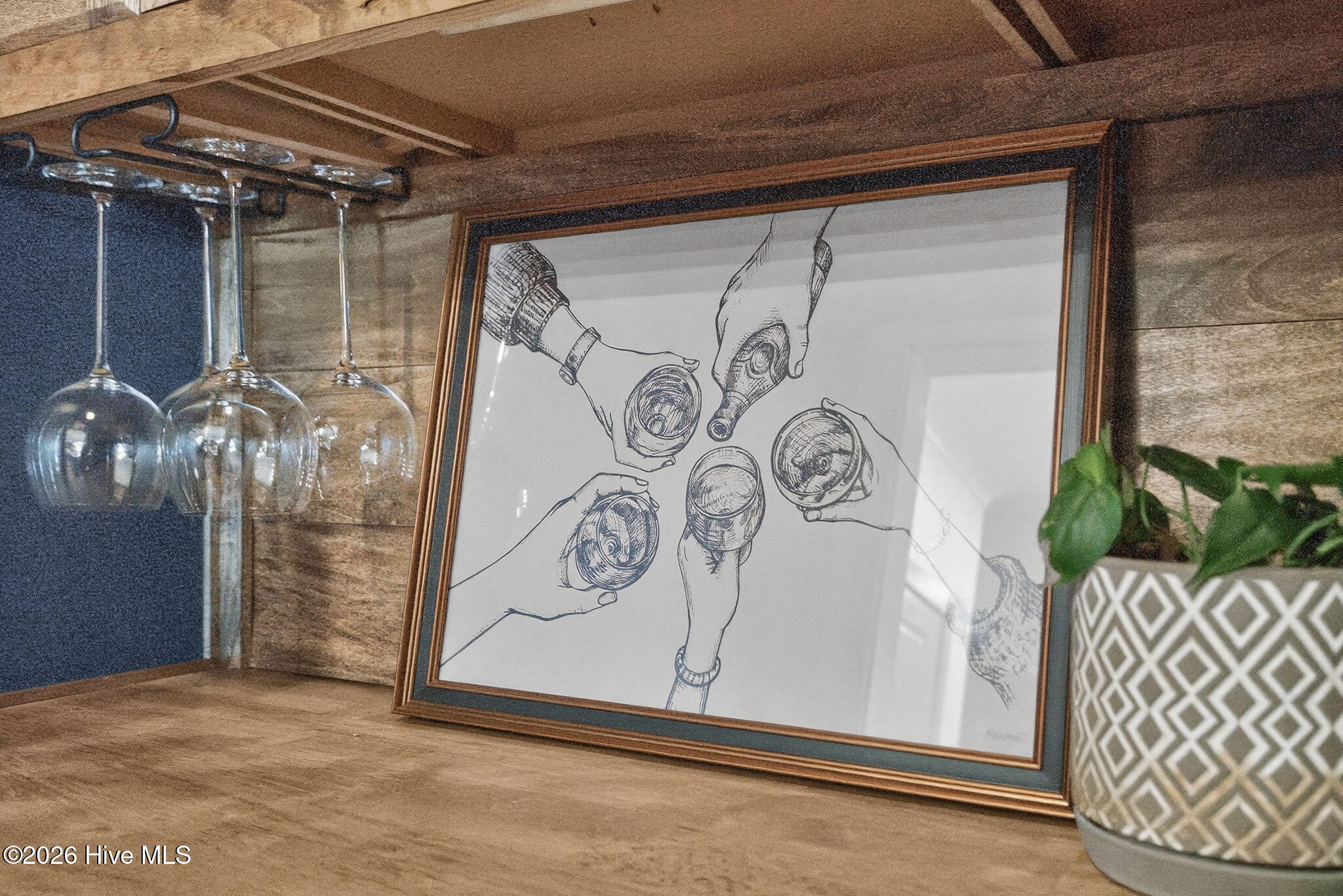 100559815 | Photo 23