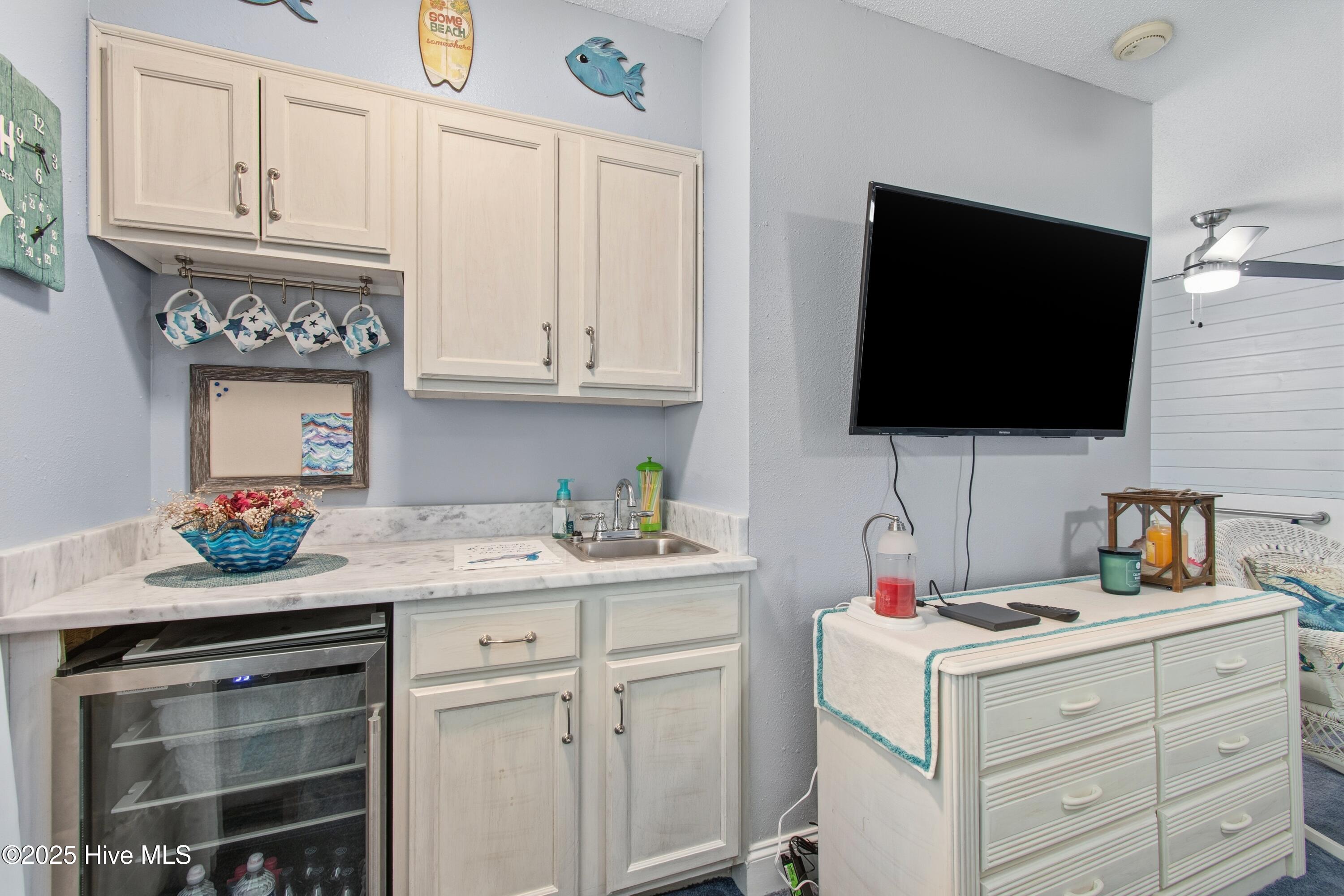 100545447 | Photo 25