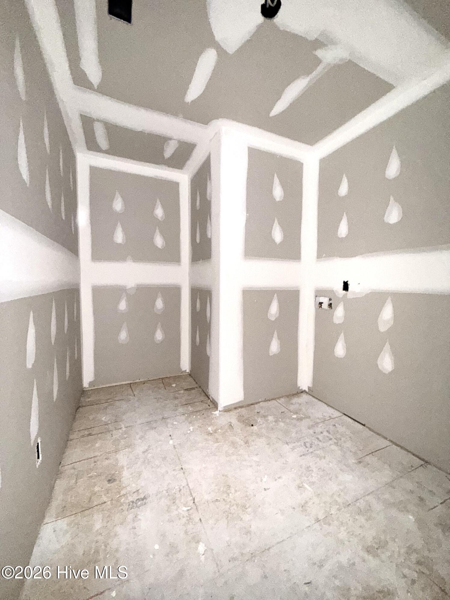 100558276 | Photo 11