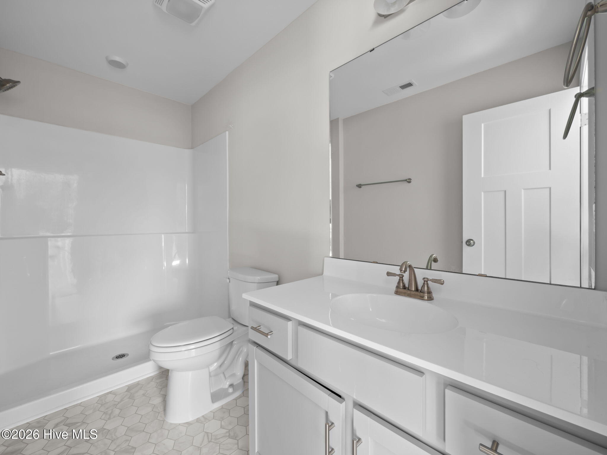 100555227 | Photo 23