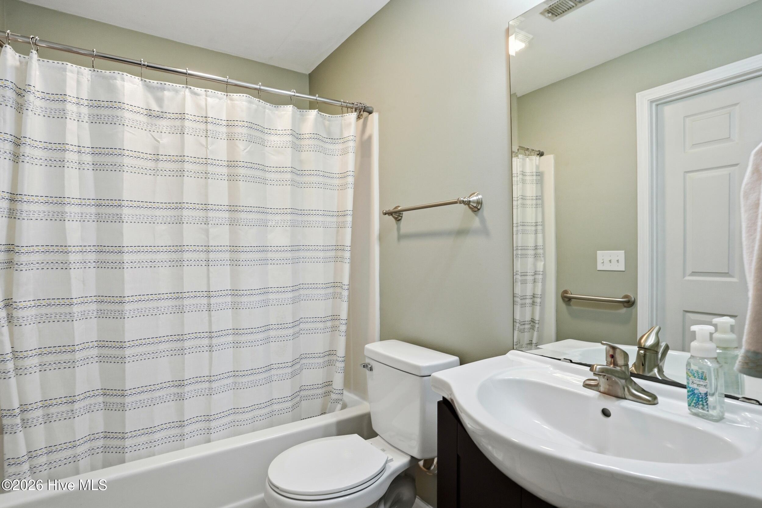 100556512 | Photo 17