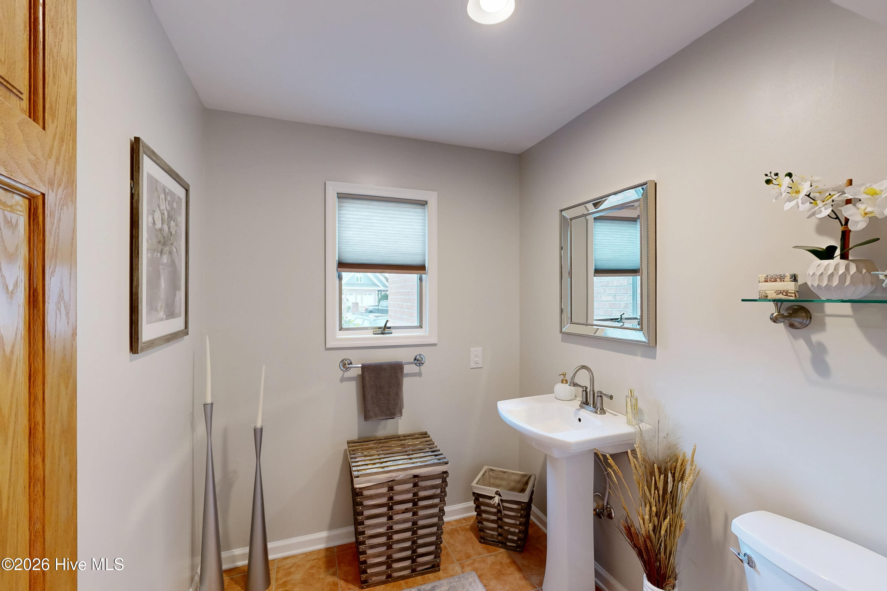 100559840 | Photo 20