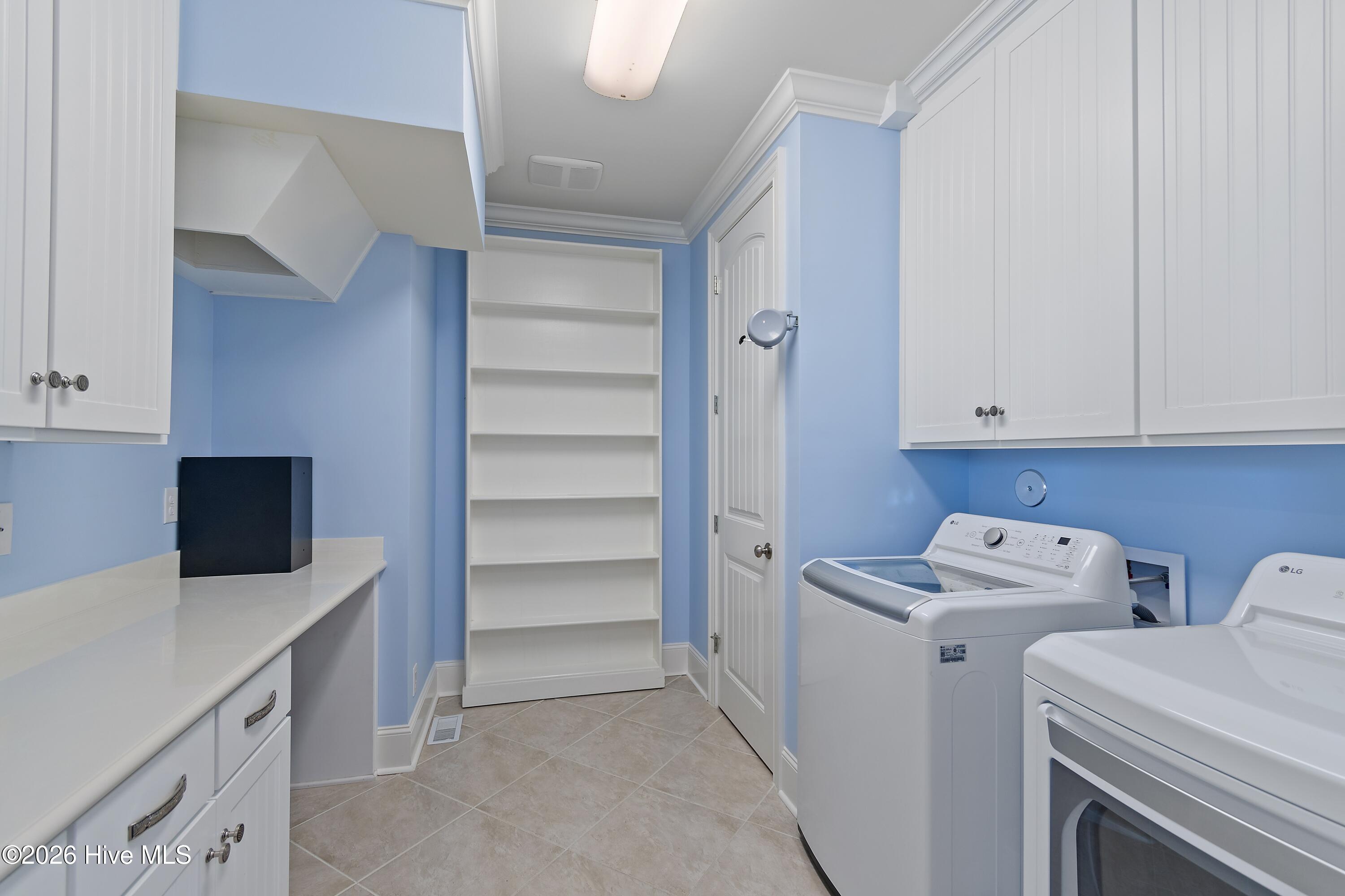 100562772 | Photo 60