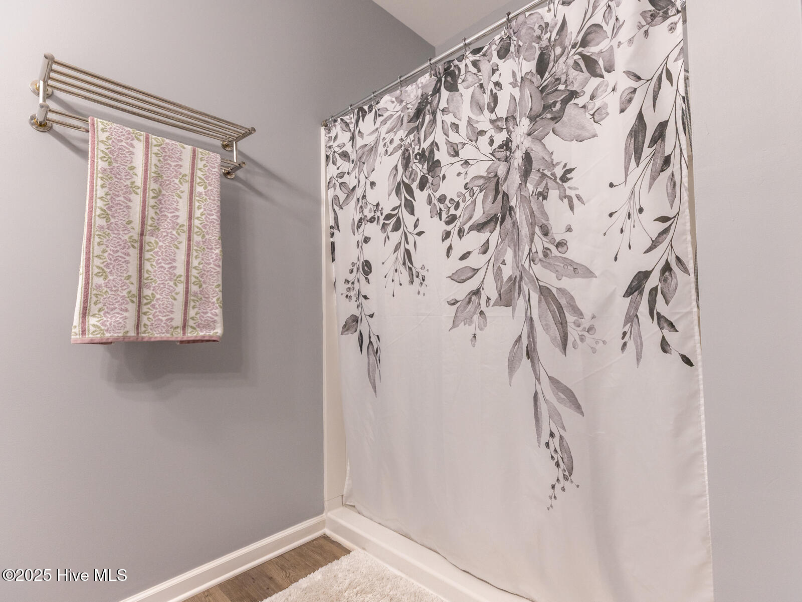 100546728 | Photo 19