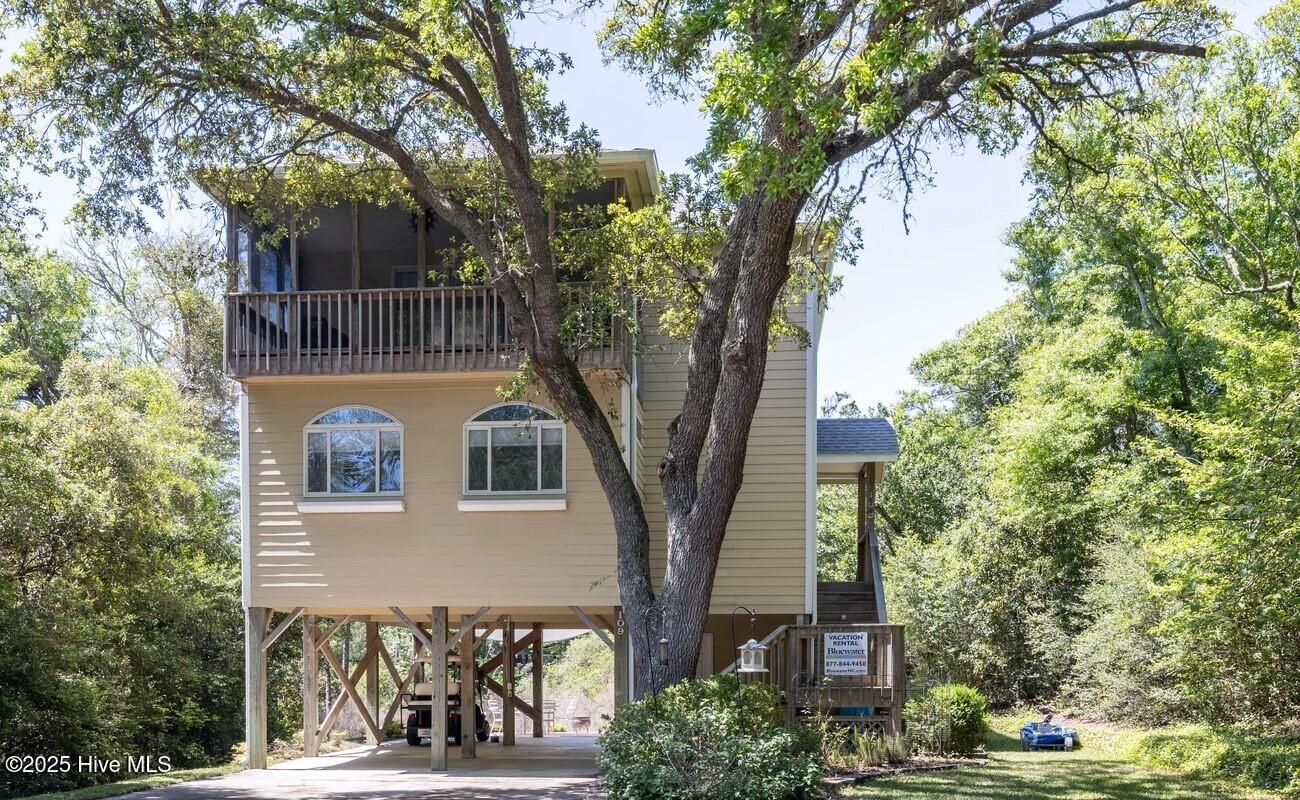 Property at 109 Pinewood Place