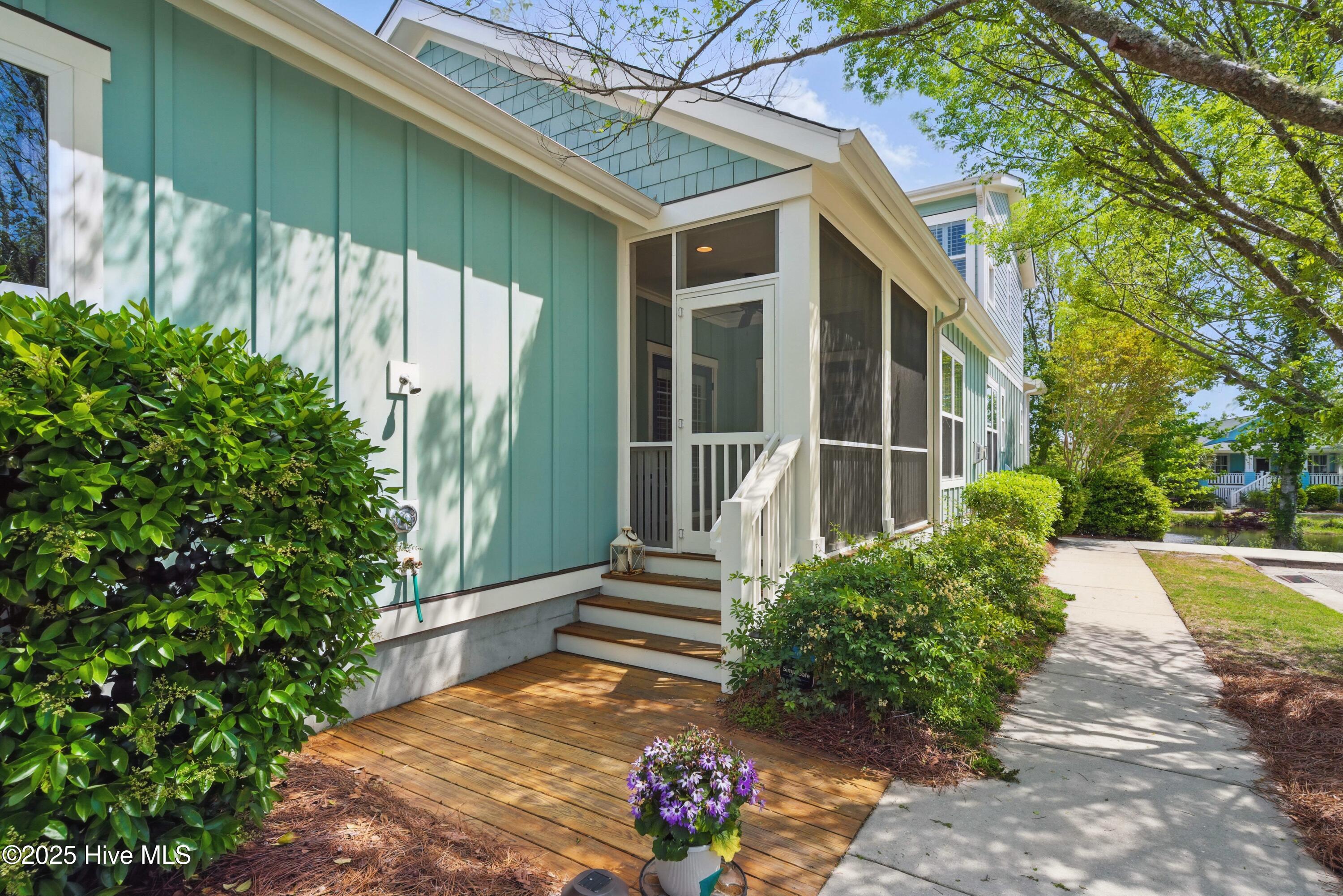 100560955 | Photo 39