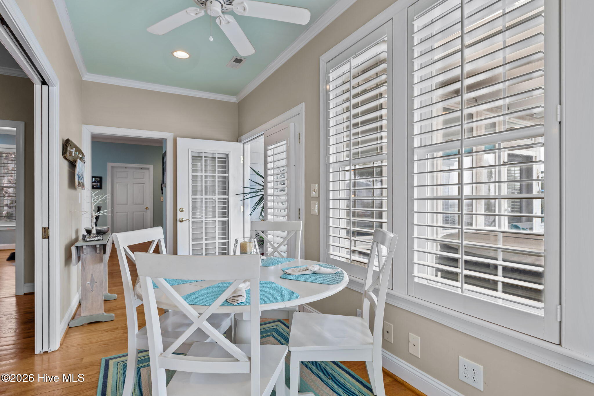 100555353 | Photo 31