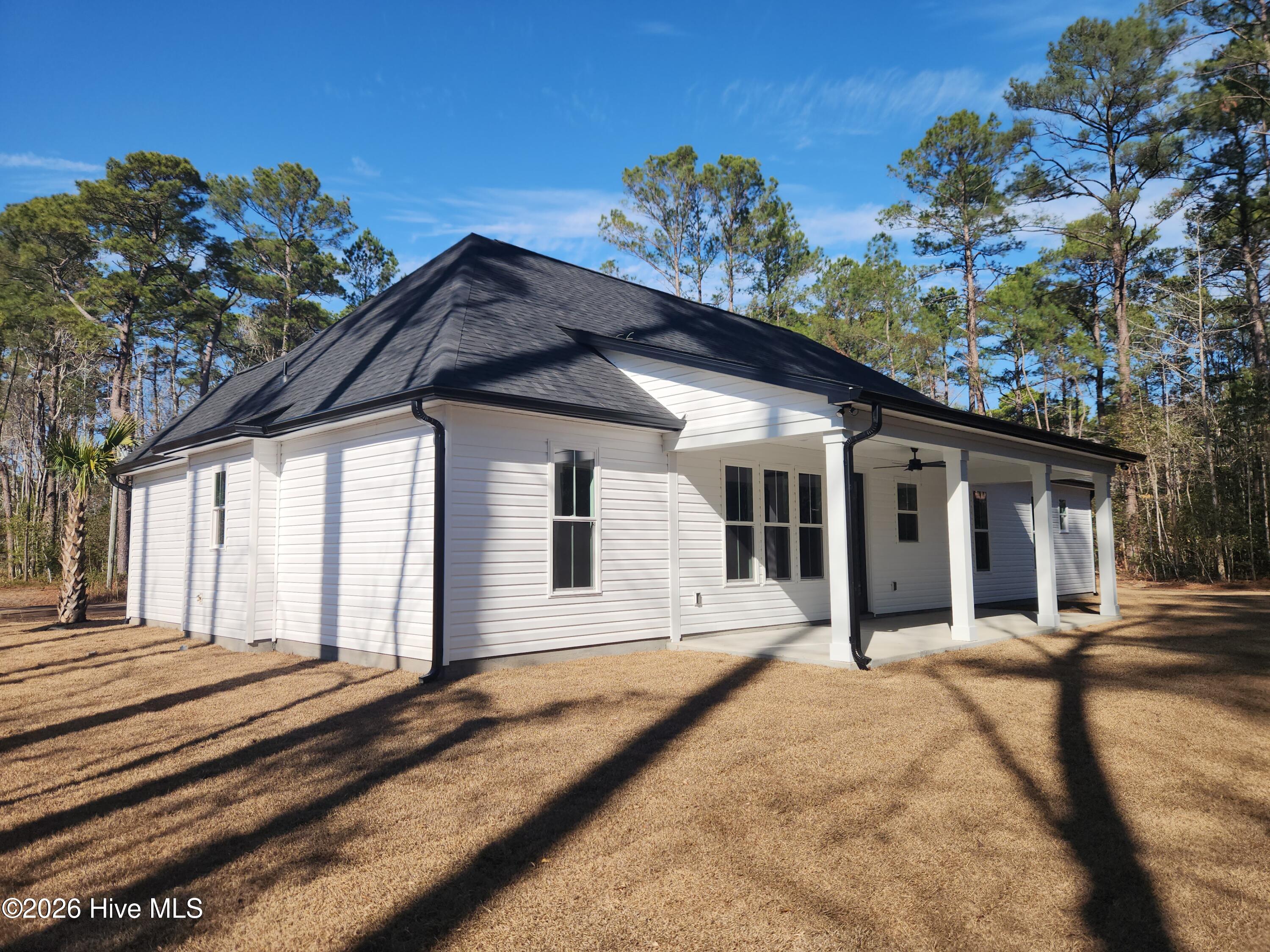 100547826 | Photo 38