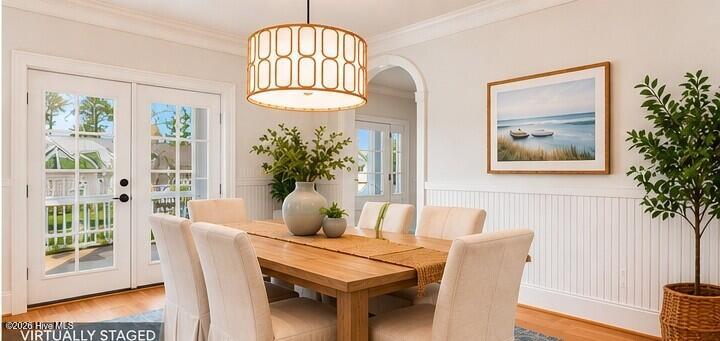 02_dining_virtually_staged