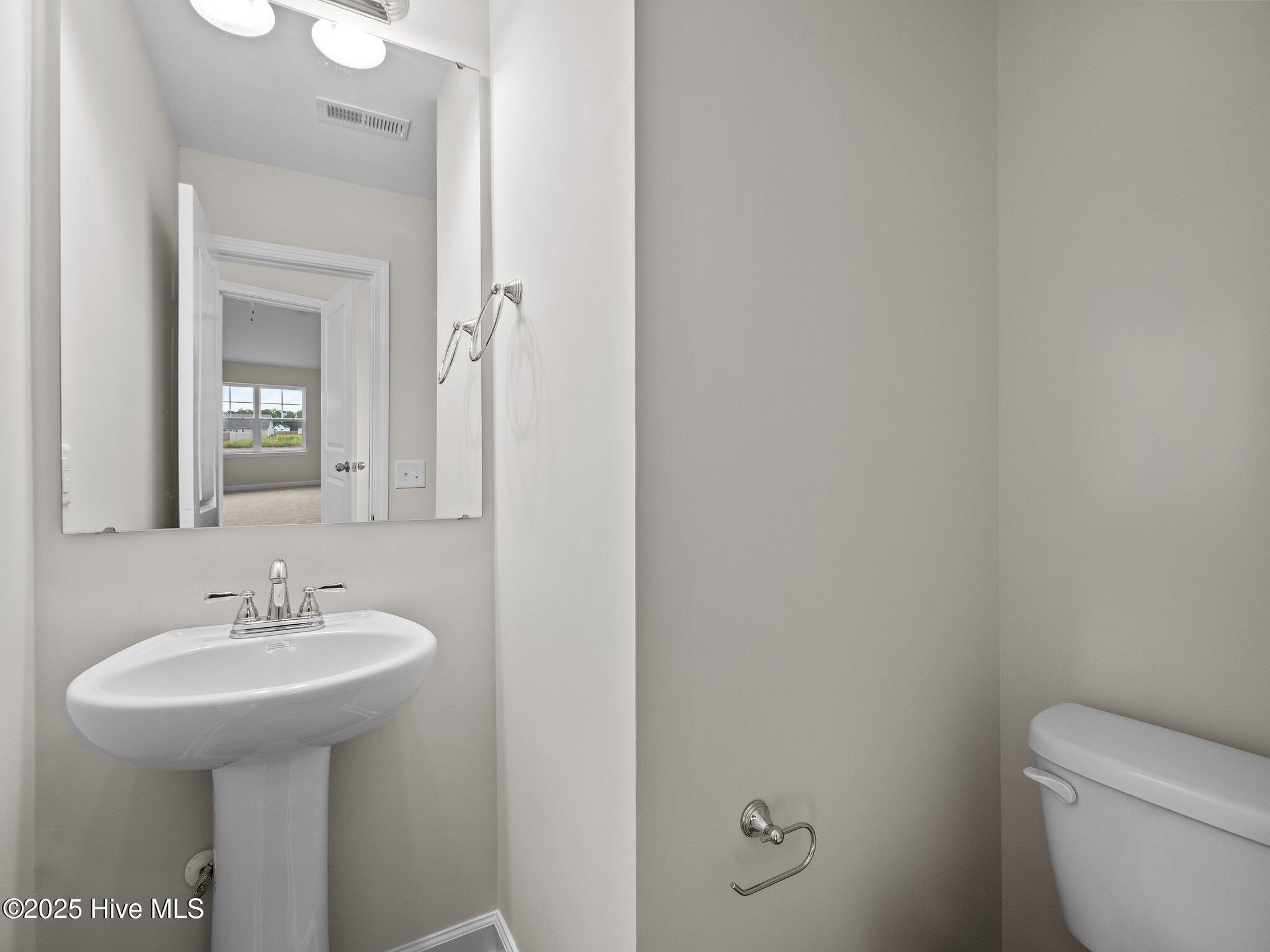 100511213 | Photo 36