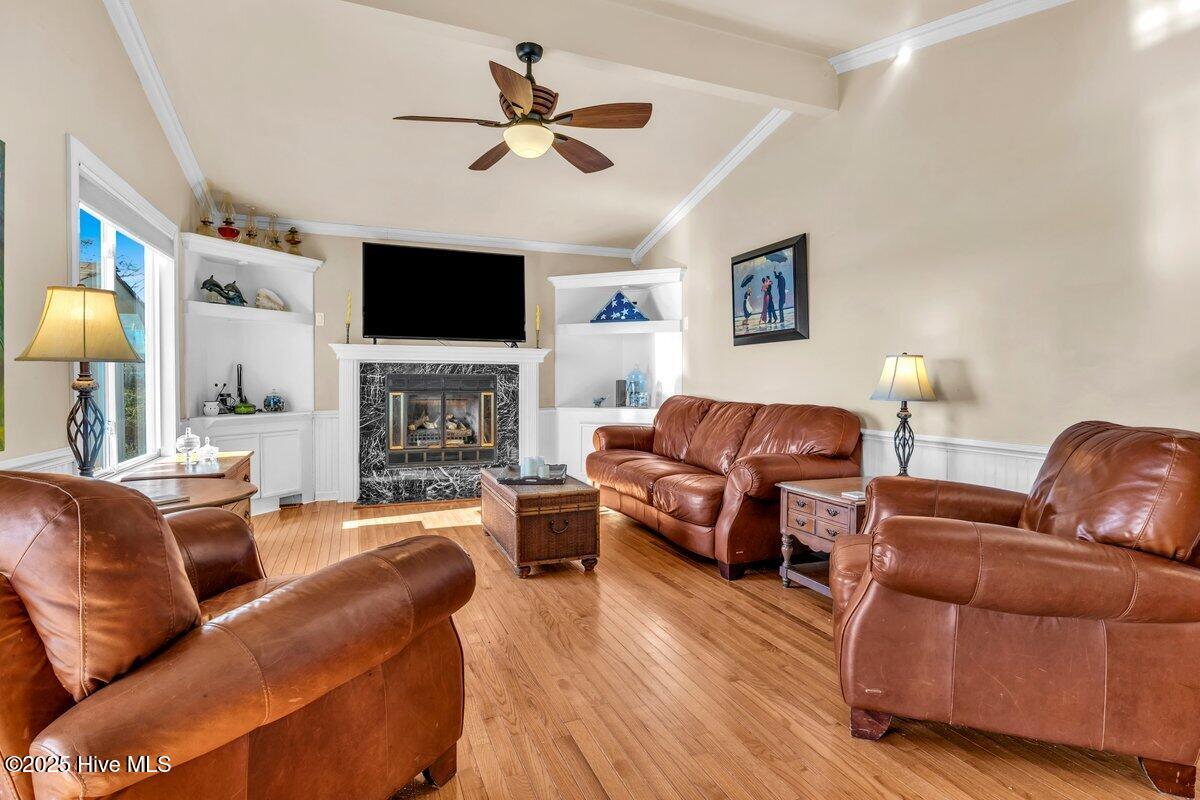 100544692 | Photo 12