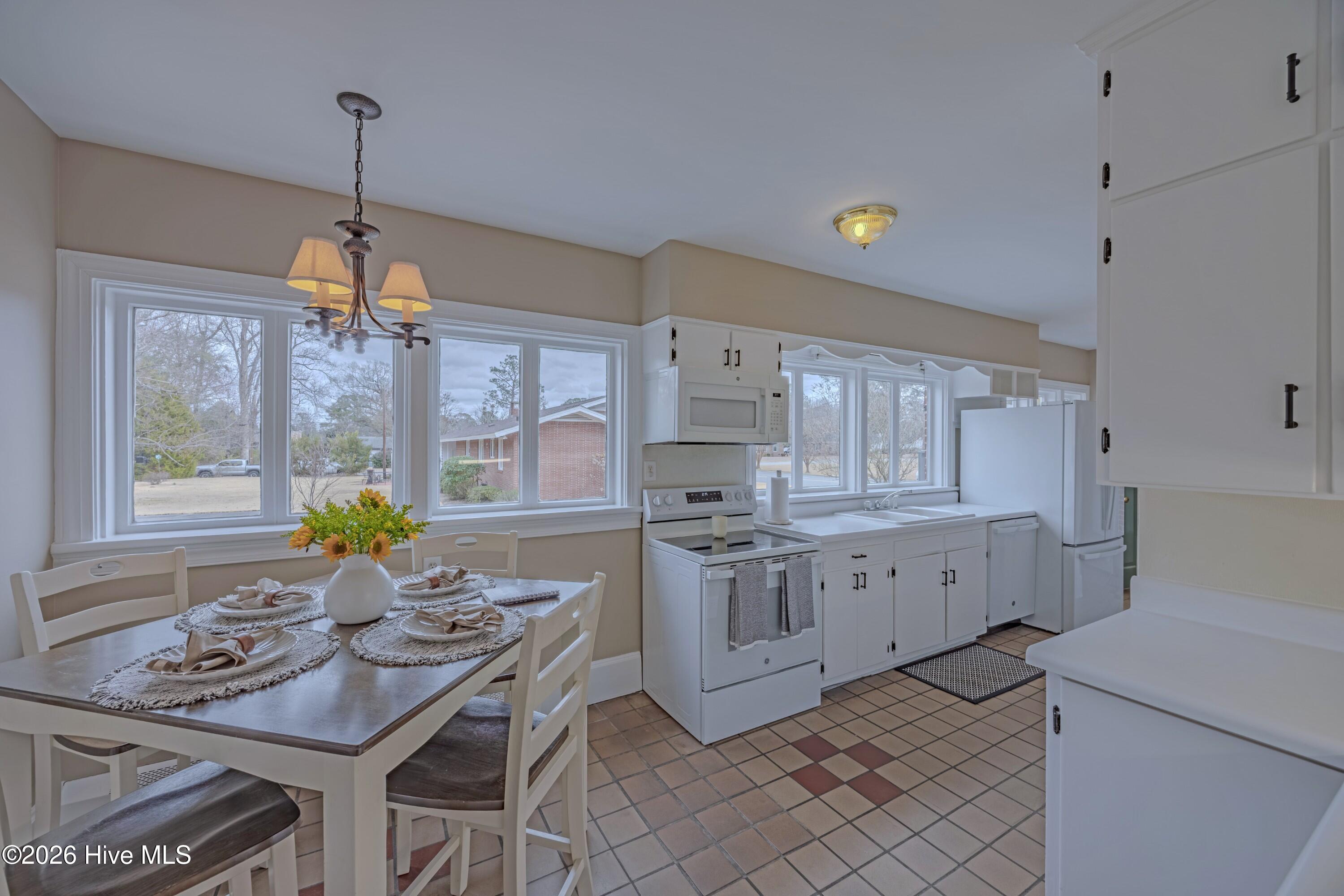 413 E Southerland Street, Wallace, NC 28466 – photo 12: _K6A0520-HDR (Custom)